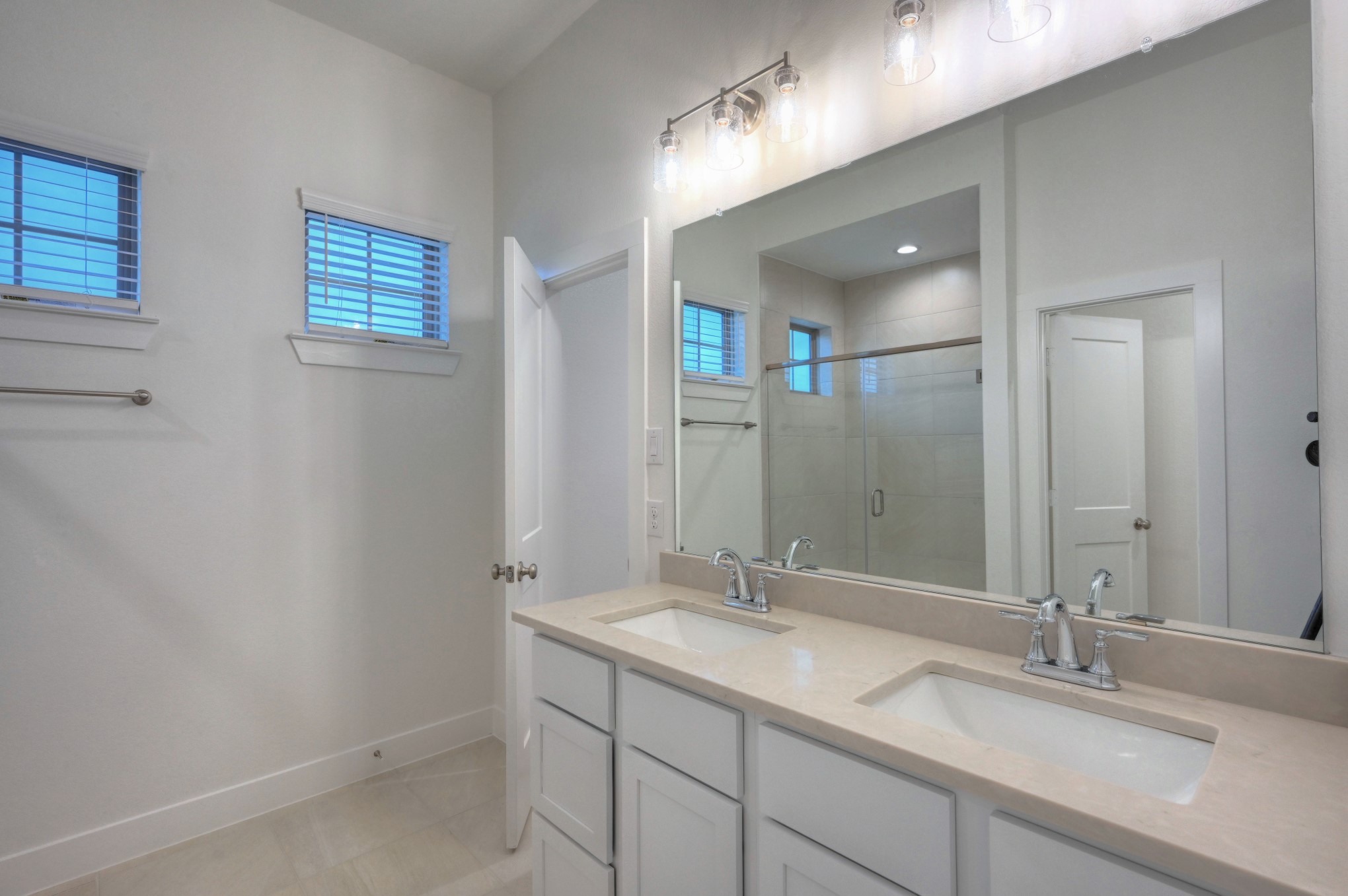 1535 Crystal Stream Drive Property Photo 37