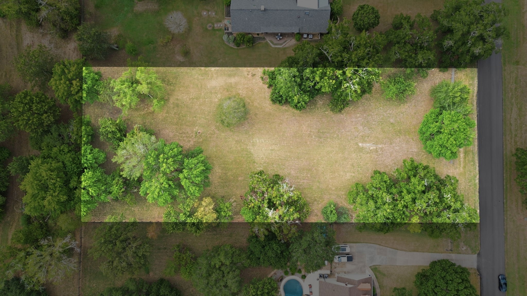 5310 Harris Woods Trace Property Photo 3