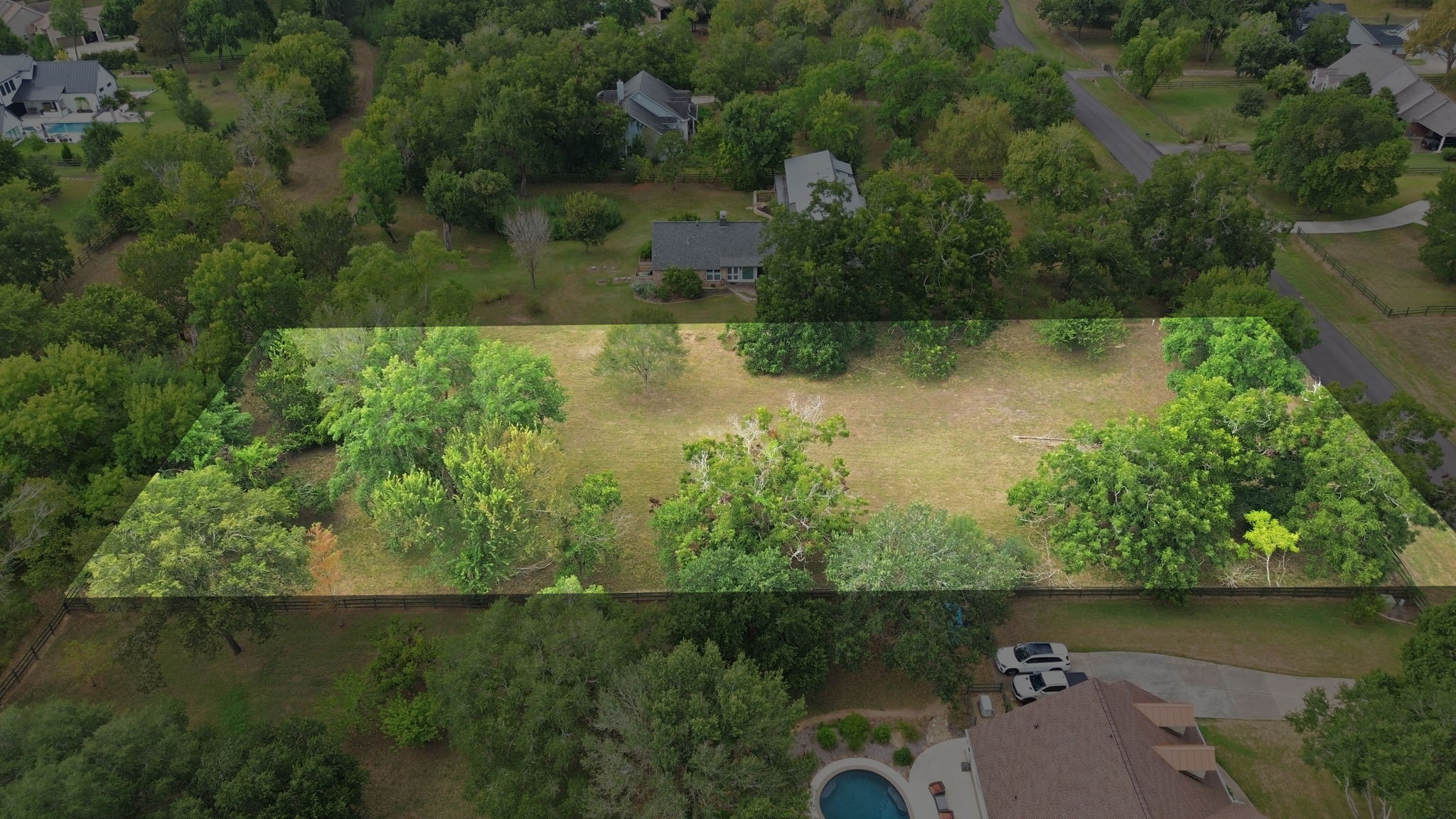 5310 Harris Woods Trace Property Photo 5