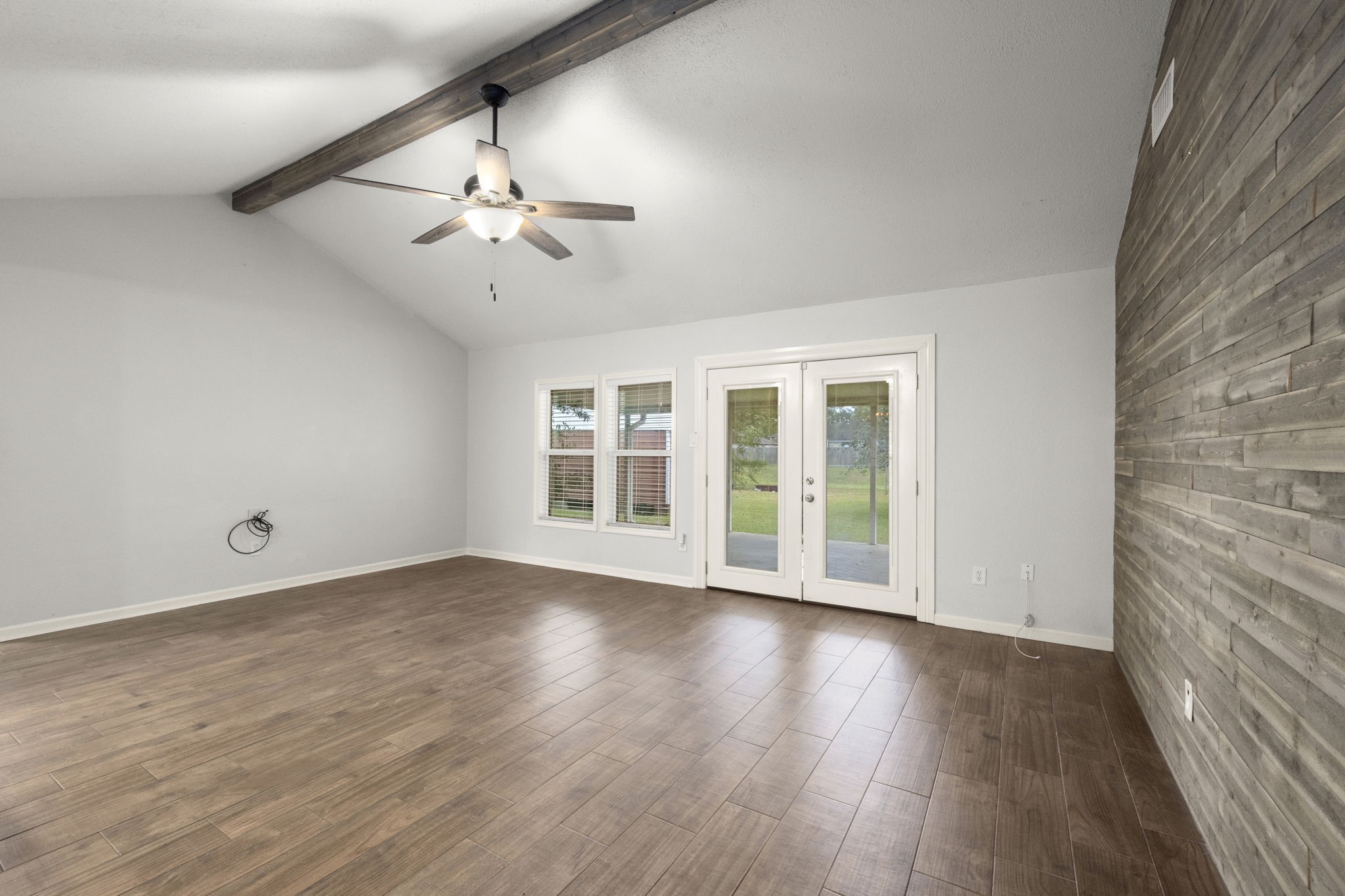 2909 Livingston Drive Property Photo 10