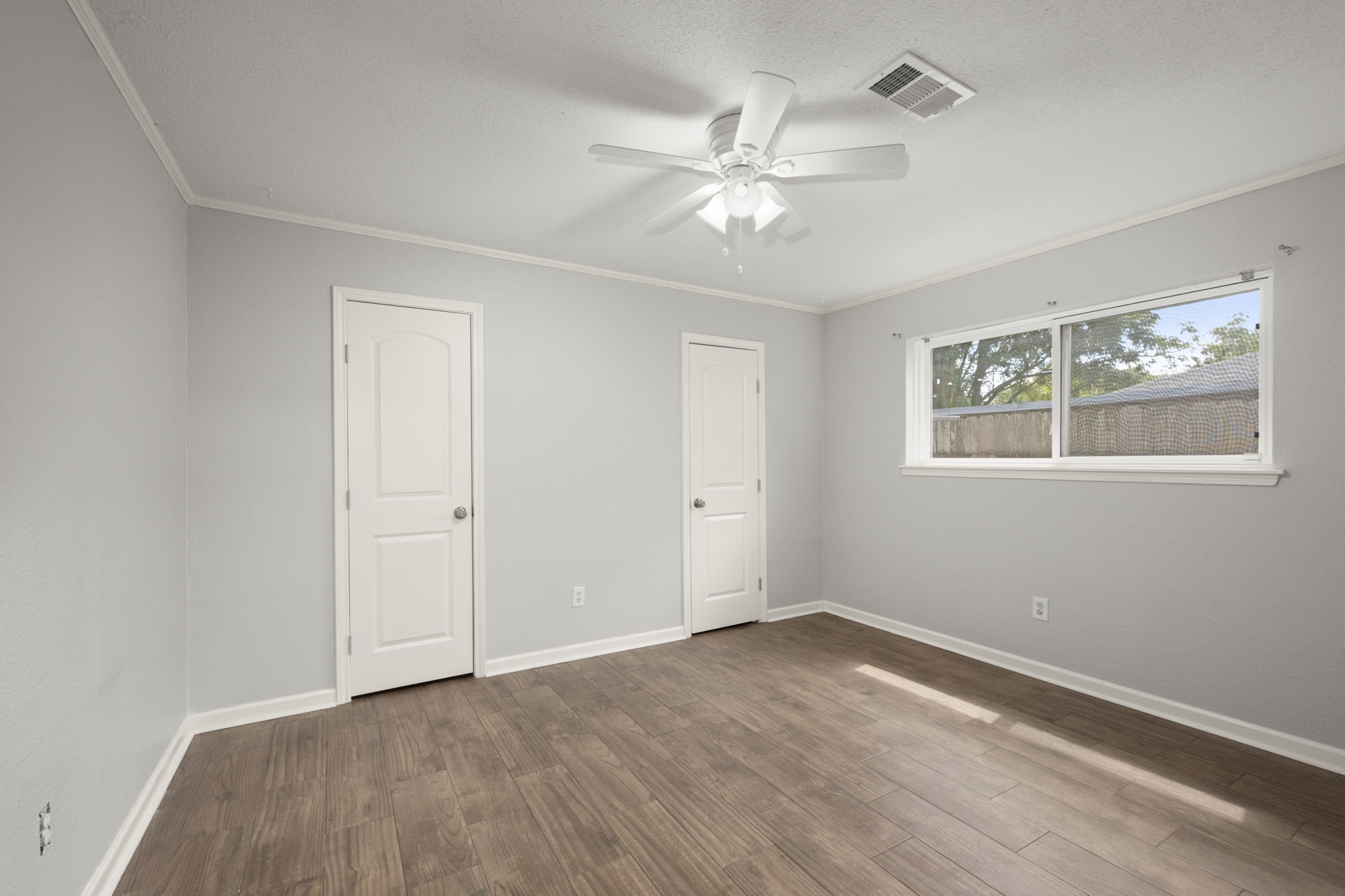 2909 Livingston Drive Property Photo 21