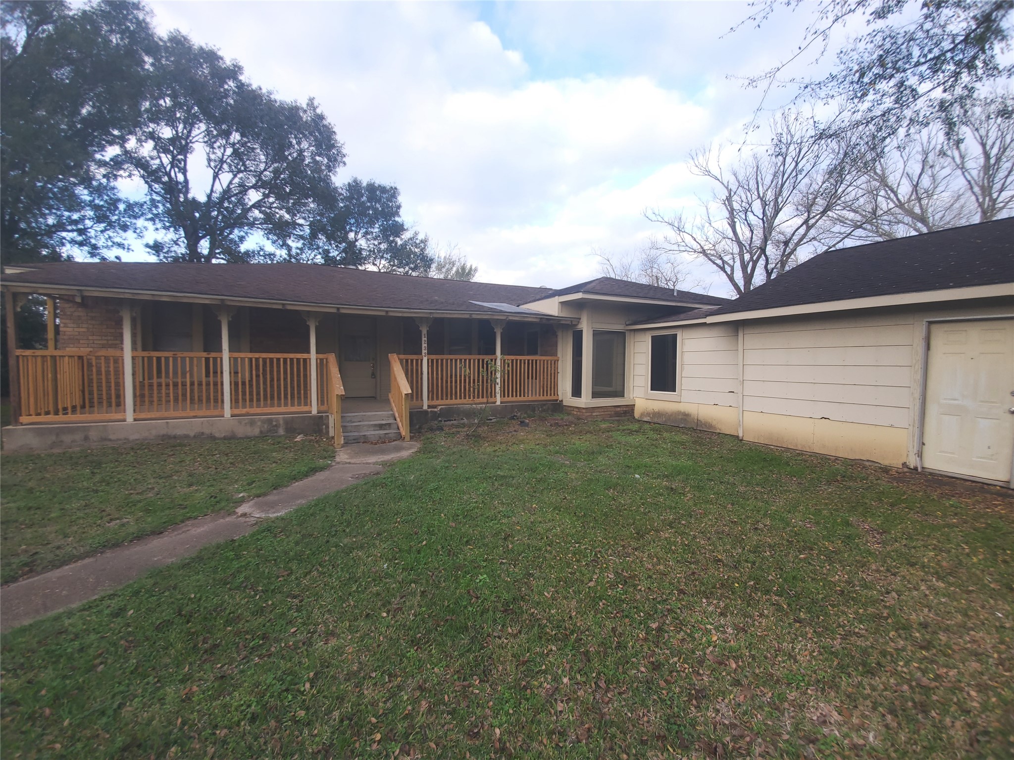 1233 Caldwell Road Property Photo 3