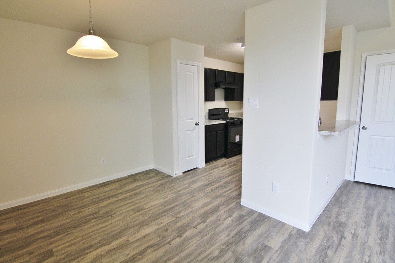 12806 Roccos Trail Property Photo 5