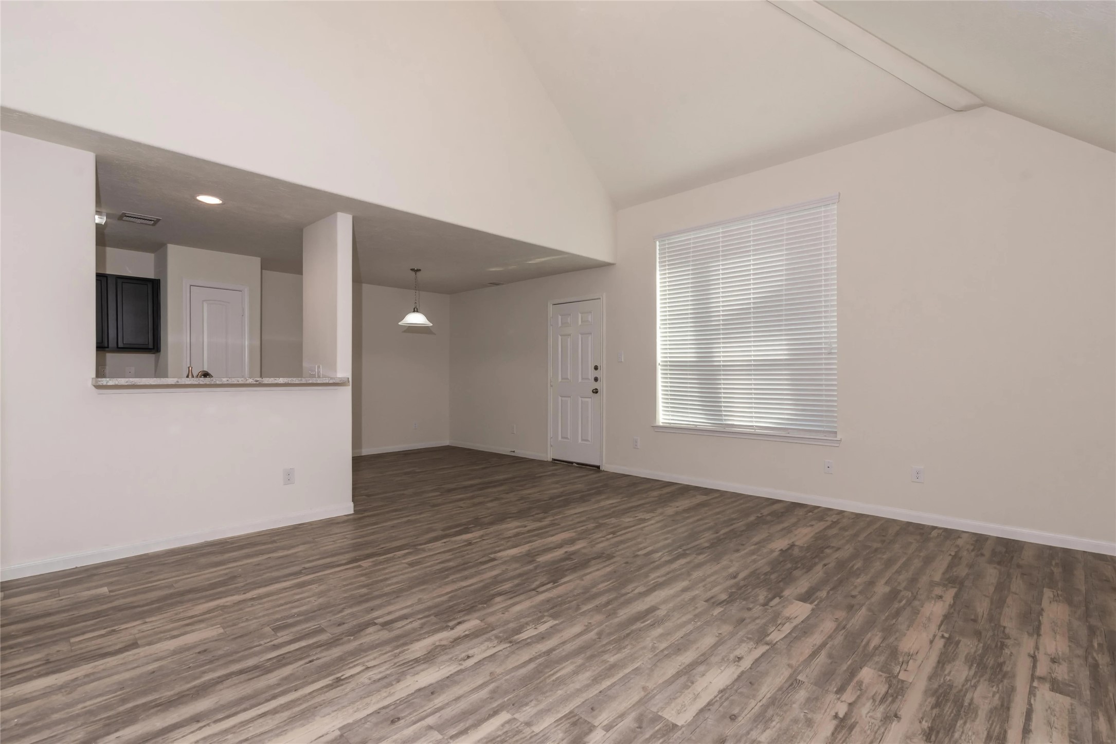 12806 Roccos Trail Property Photo 7
