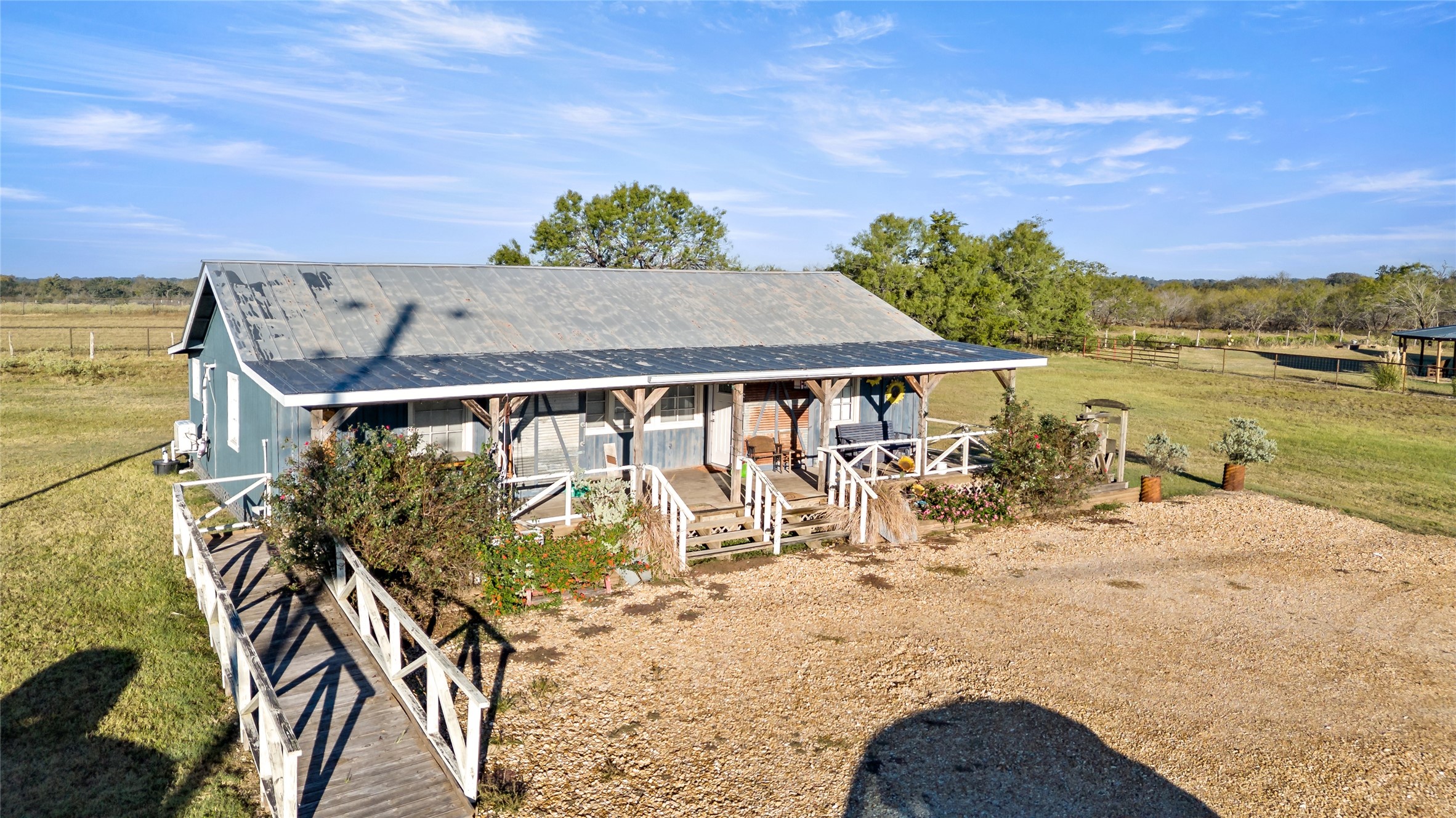 26759 Highway 90 N Property Photo 3