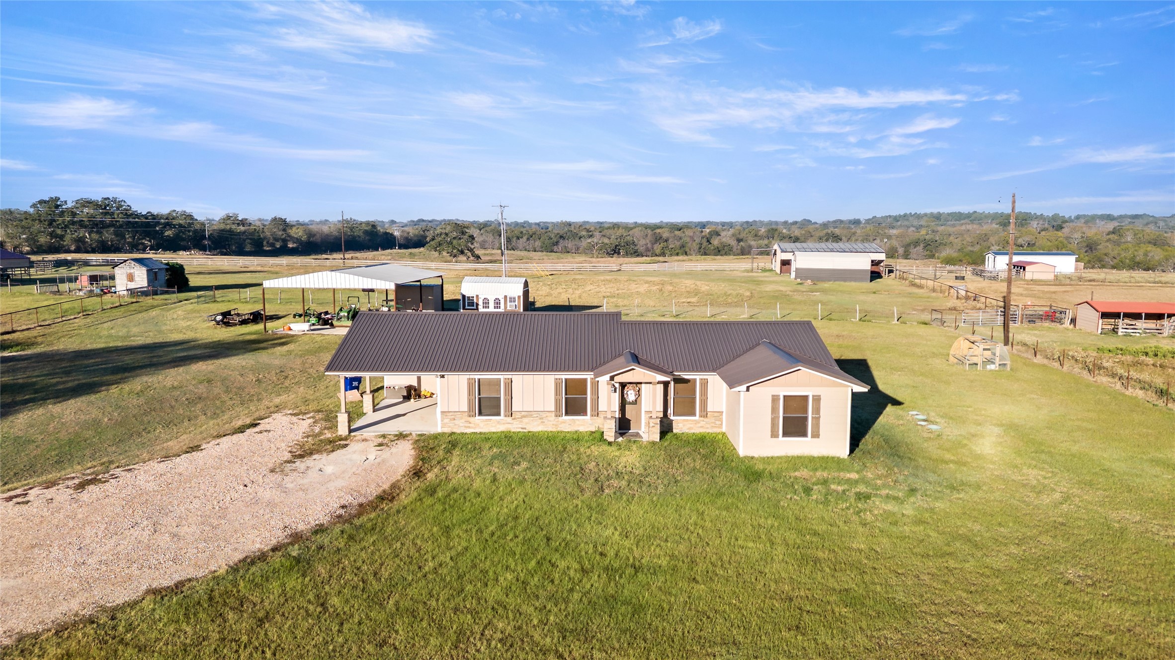 26759 Highway 90 N Property Photo 5