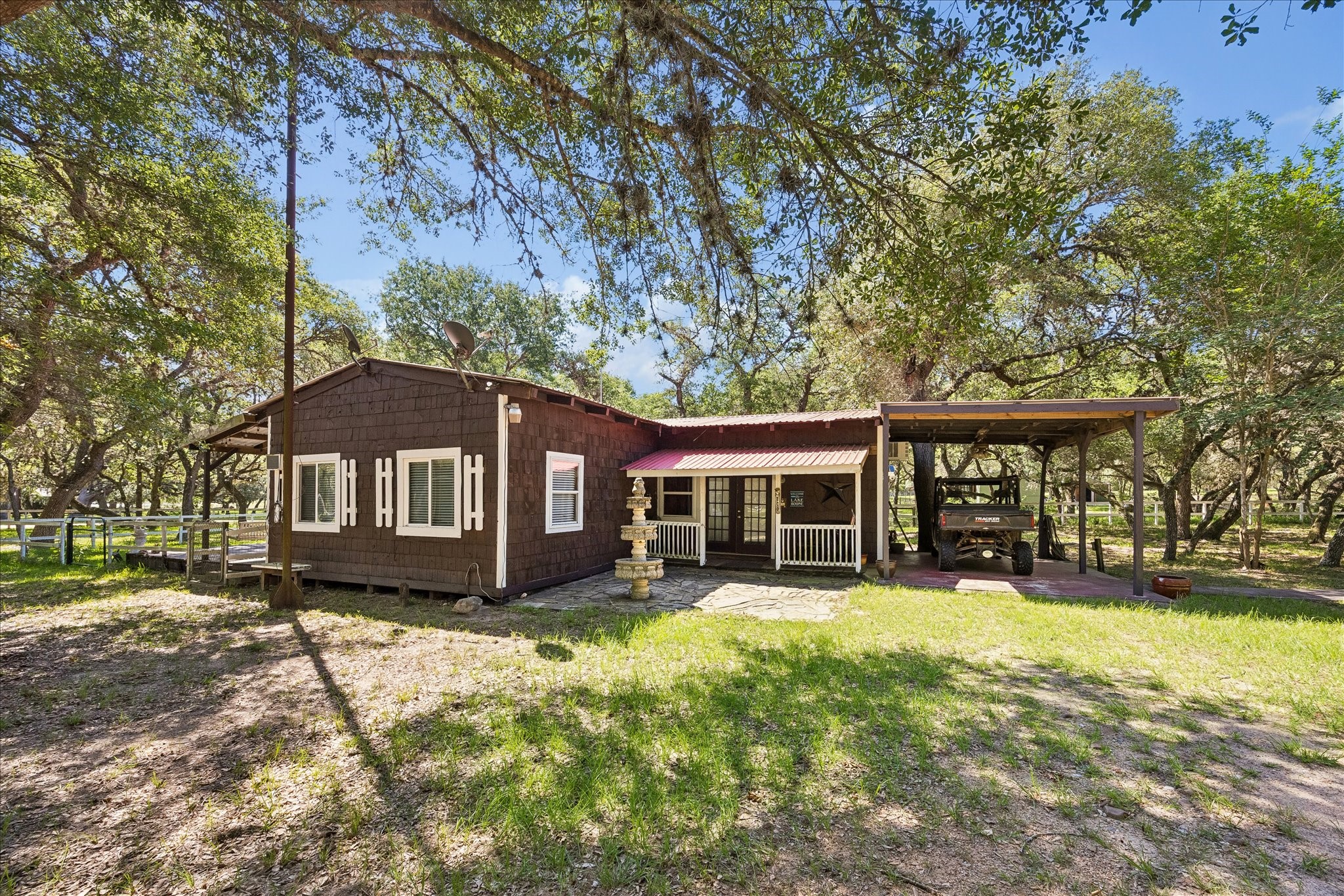 302 Bluebonnet Bend Property Photo 1