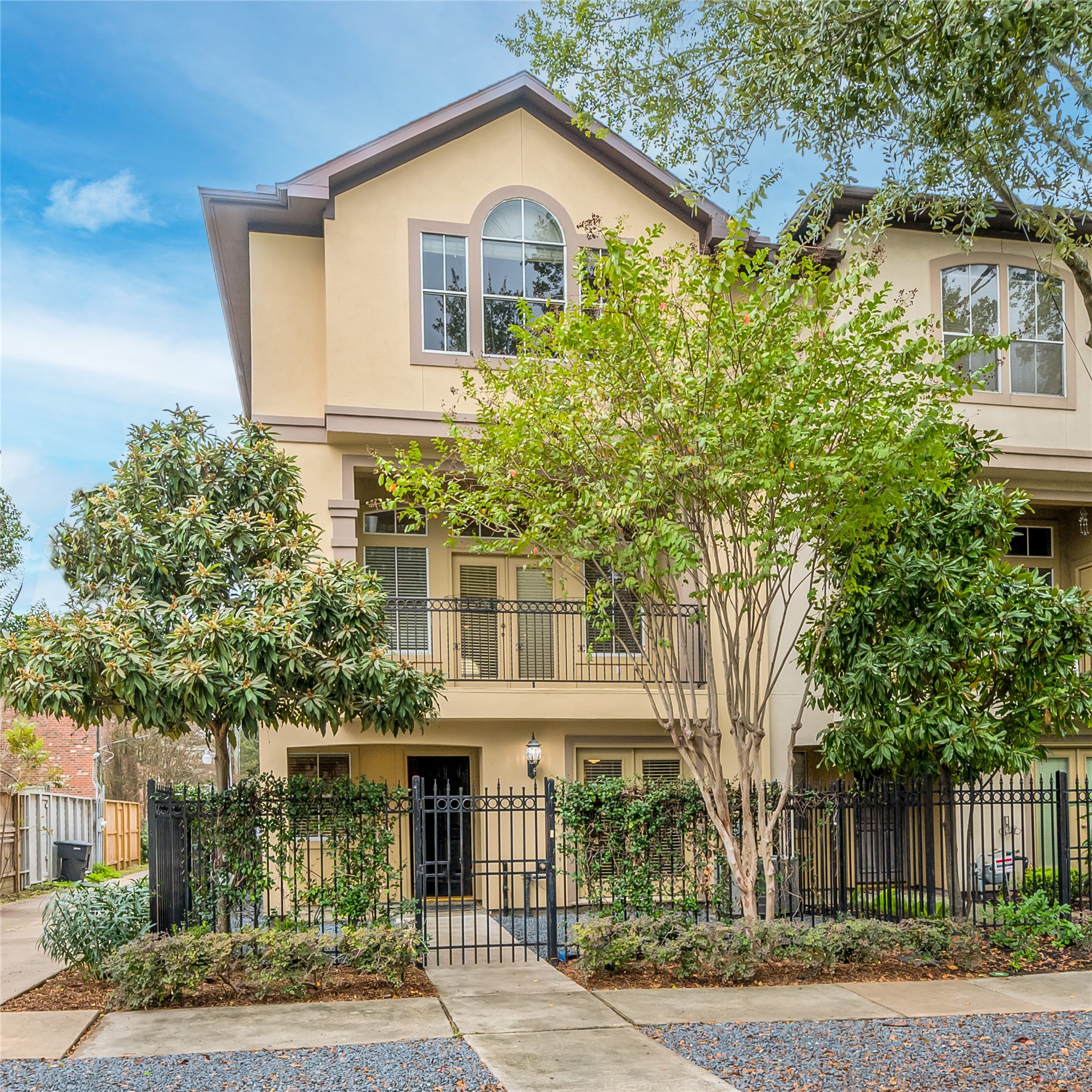 315 Sandman Street Property Photo 1
