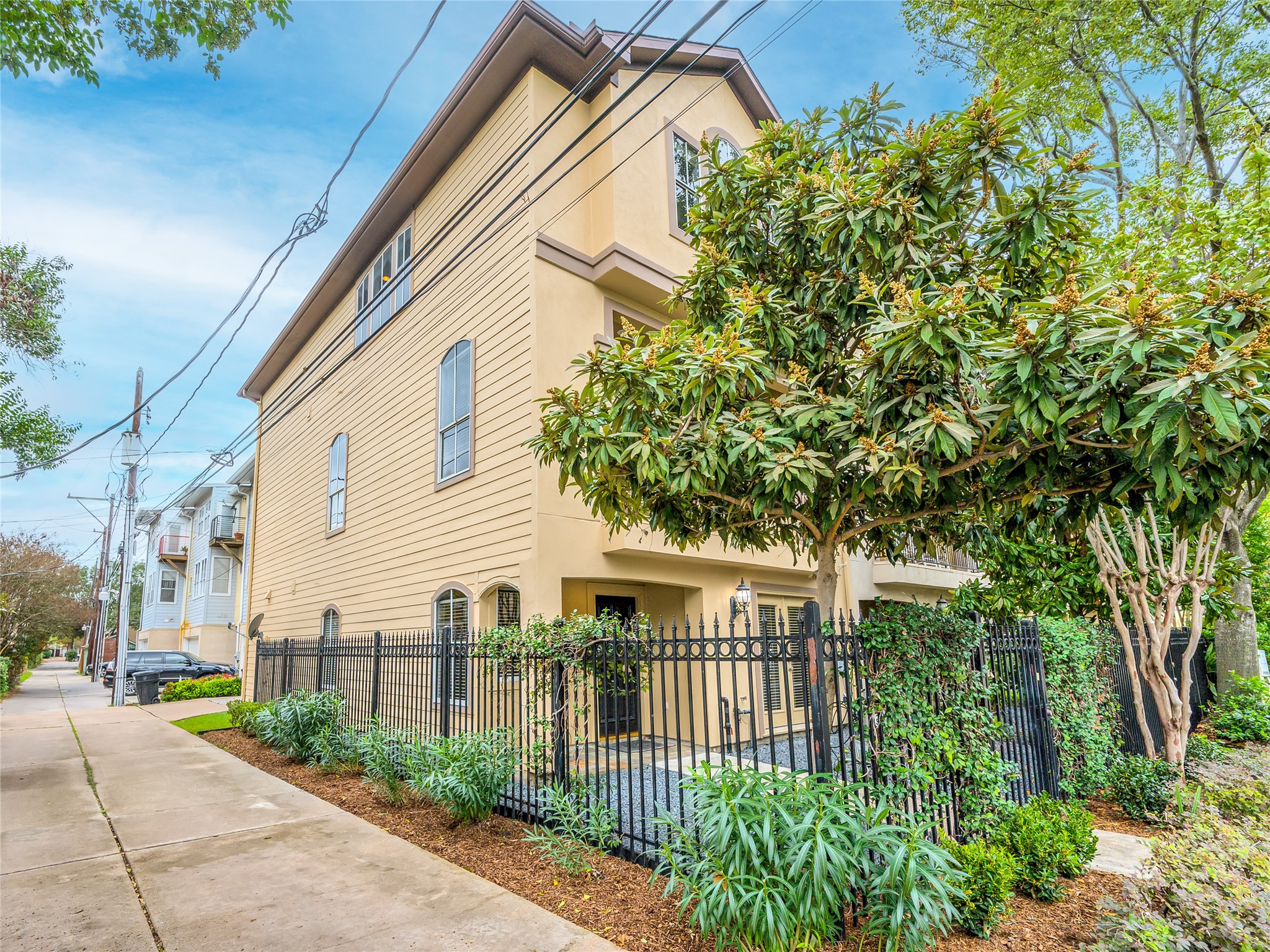 315 Sandman Street Property Photo 5