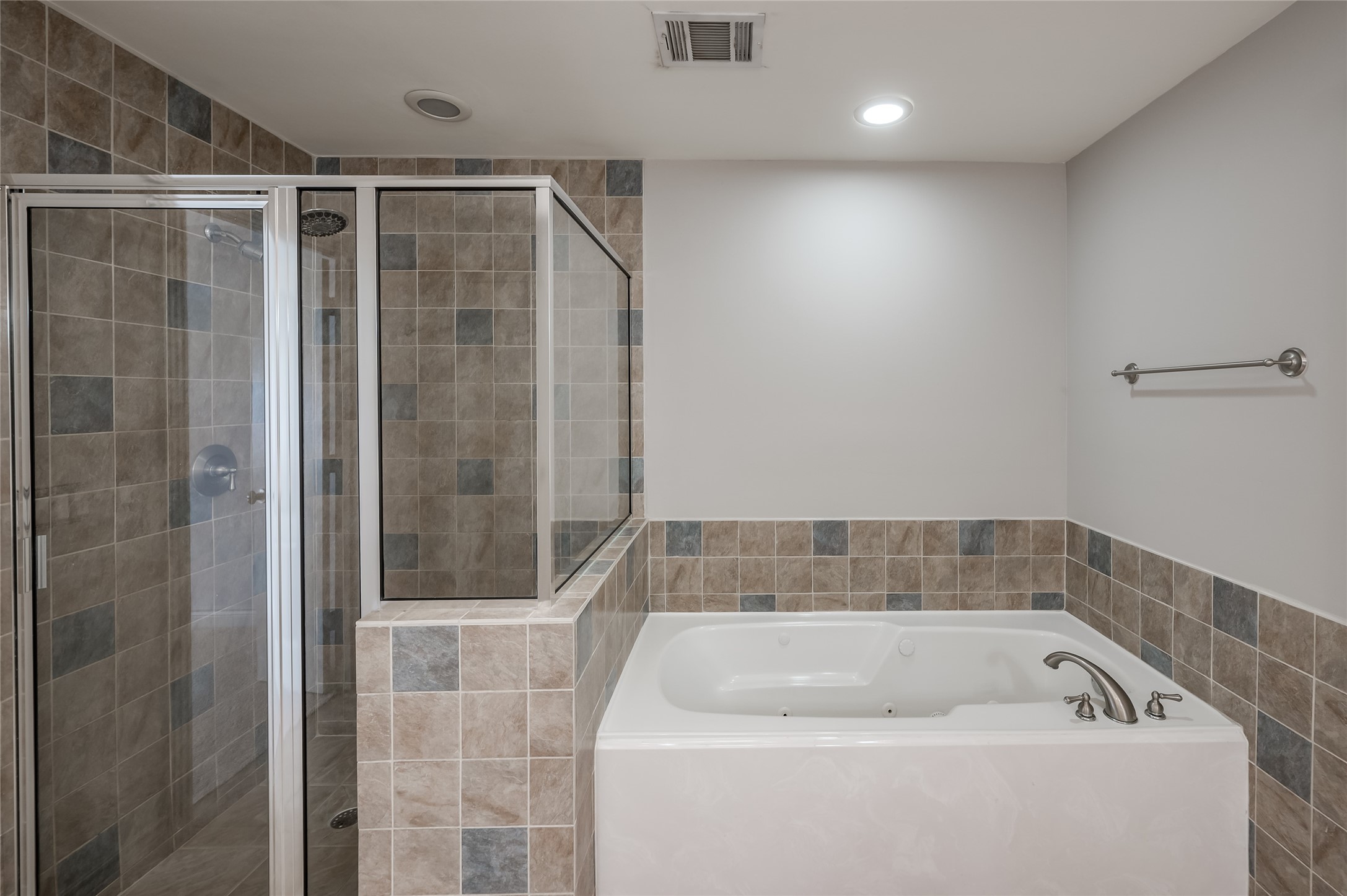 315 Sandman Street Property Photo 13