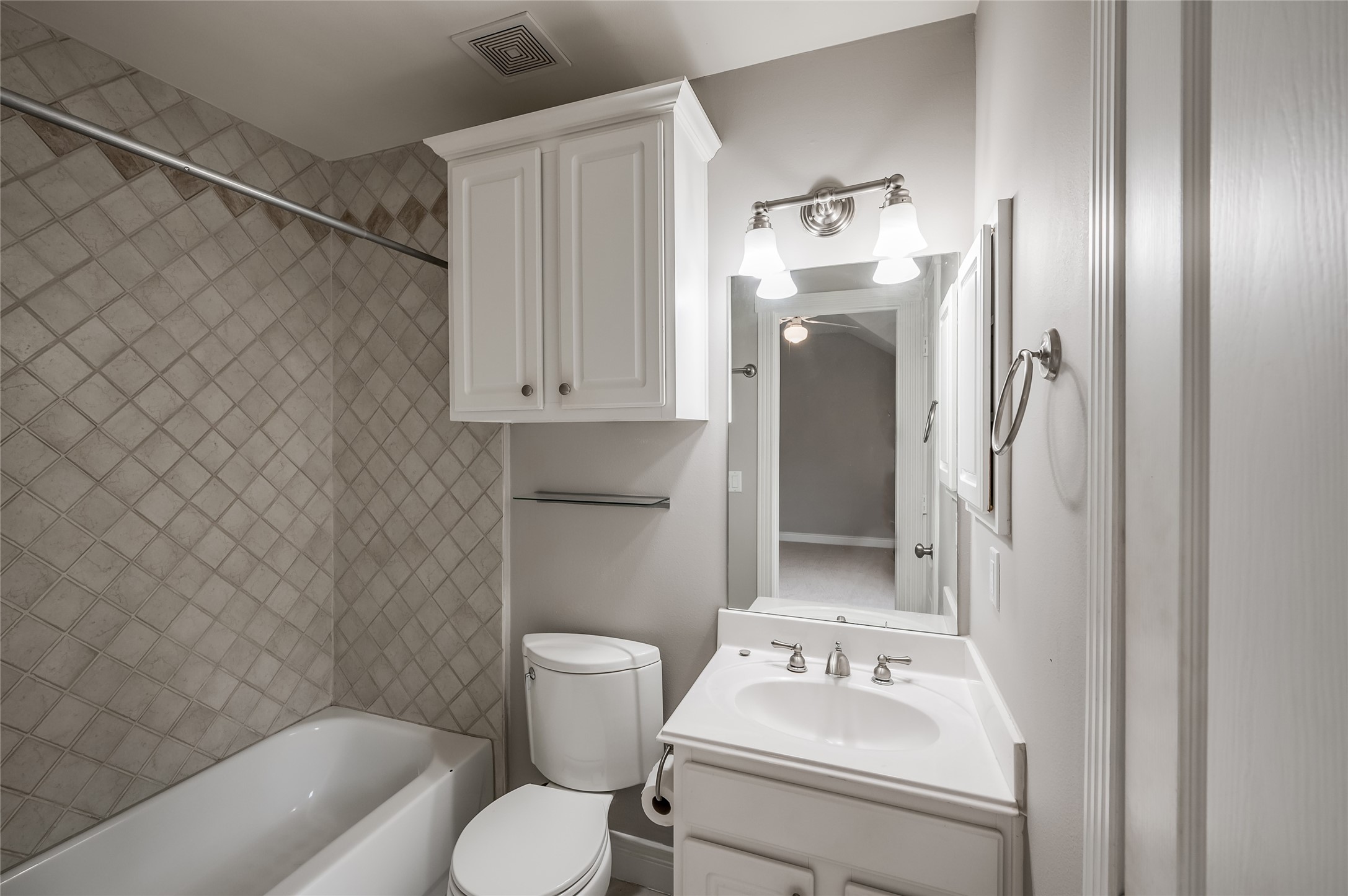 315 Sandman Street Property Photo 21