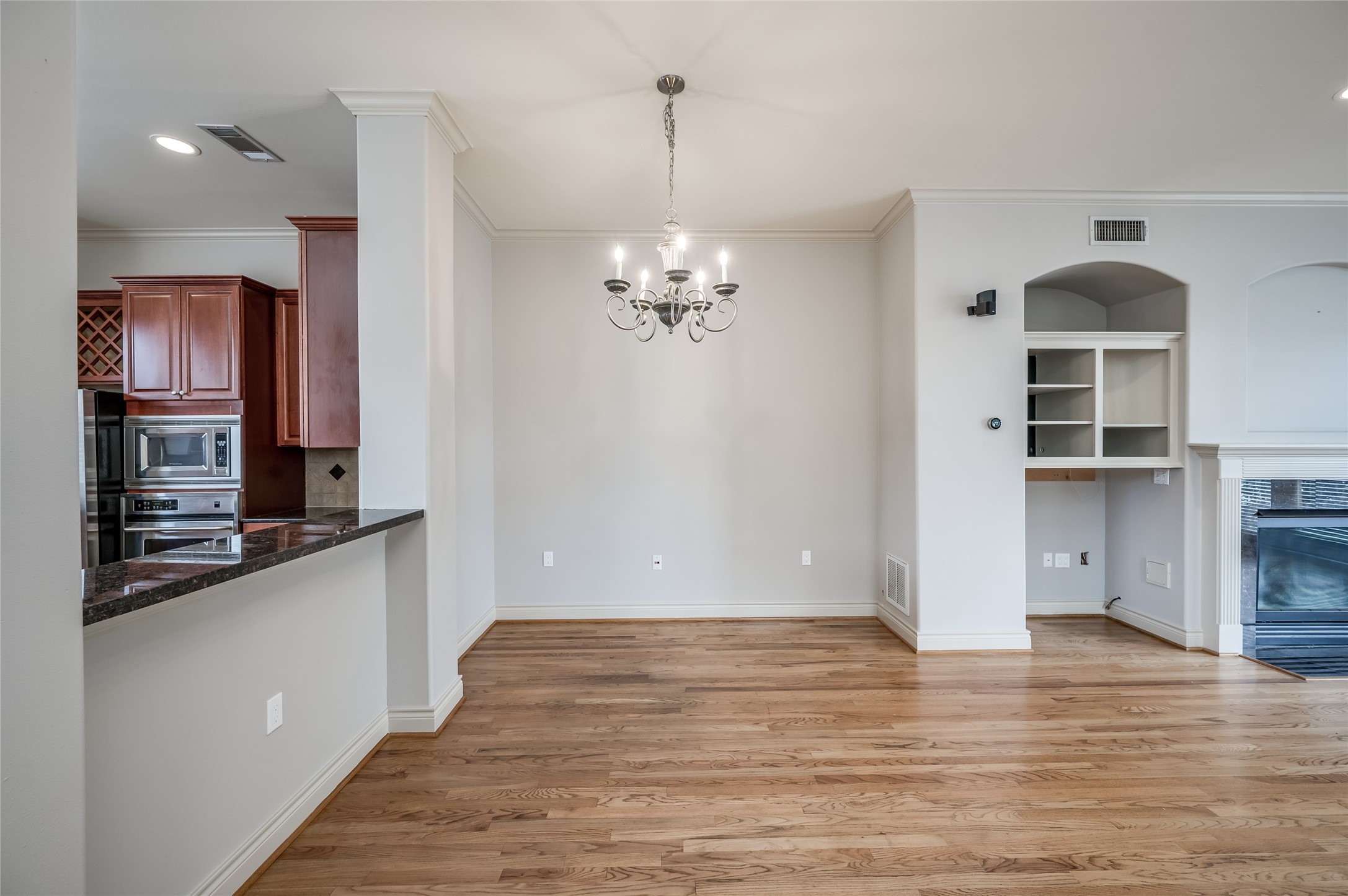 315 Sandman Street Property Photo 29