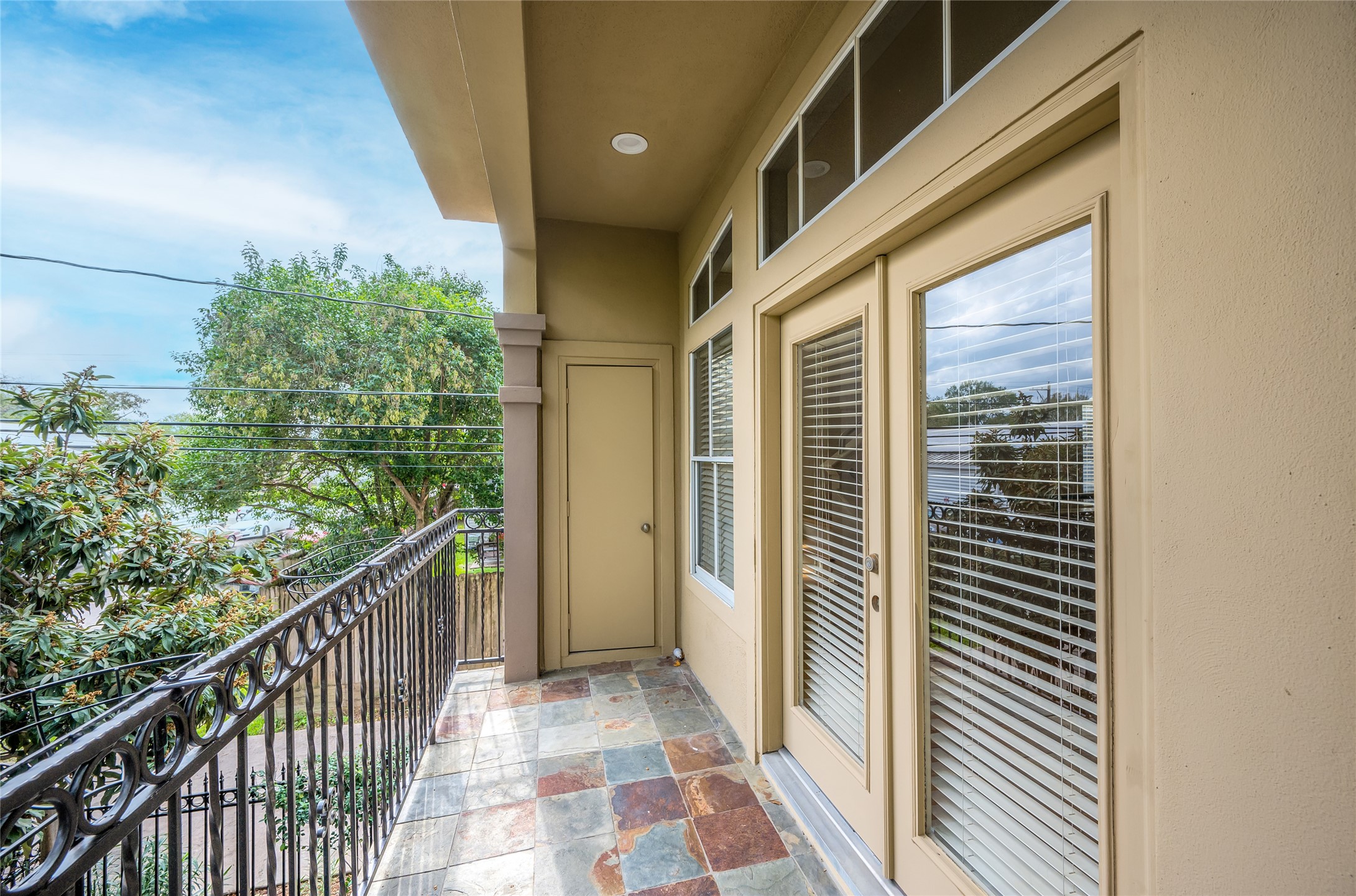 315 Sandman Street Property Photo 41