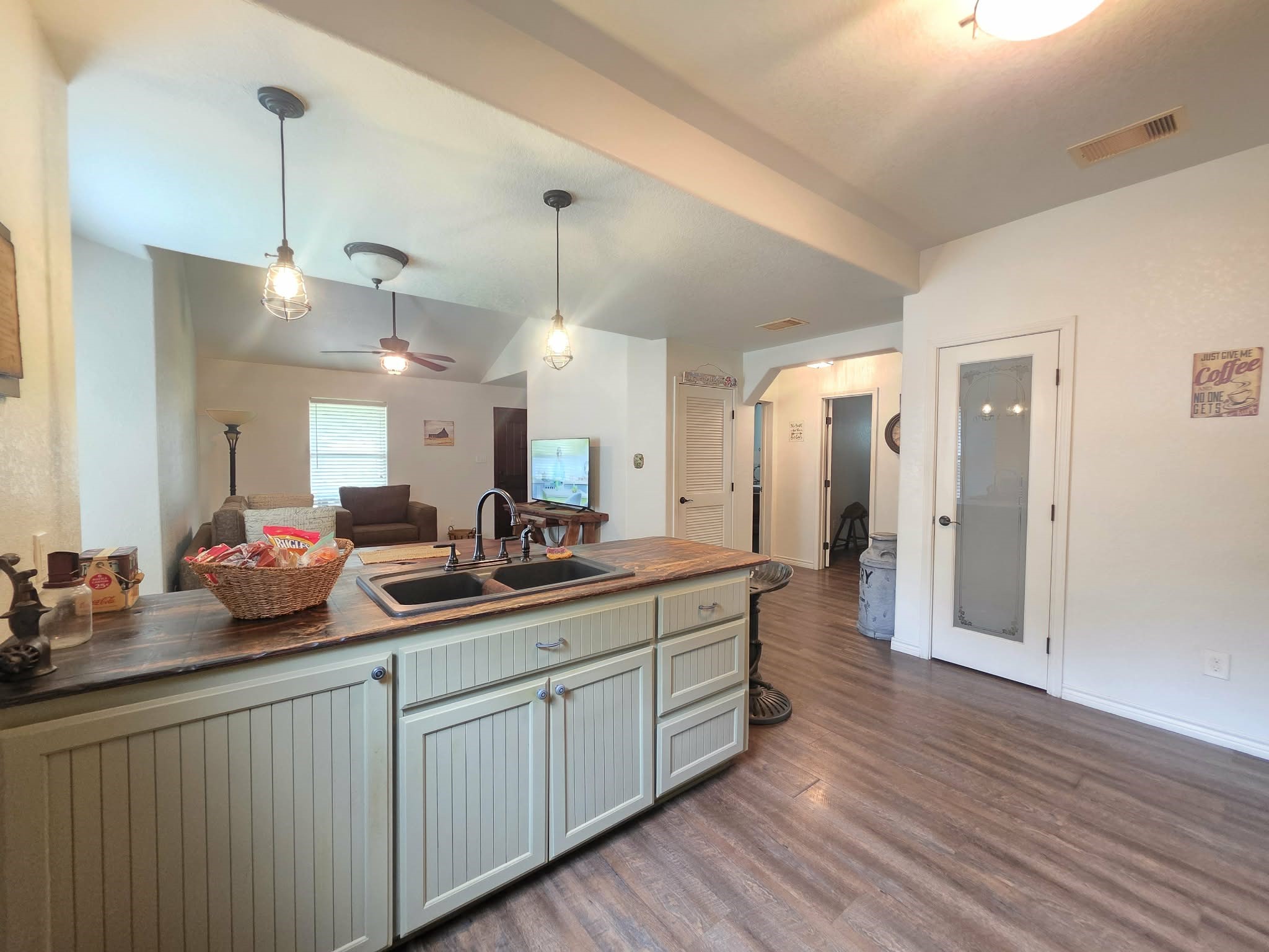 1316 Rampart Street Property Photo 2