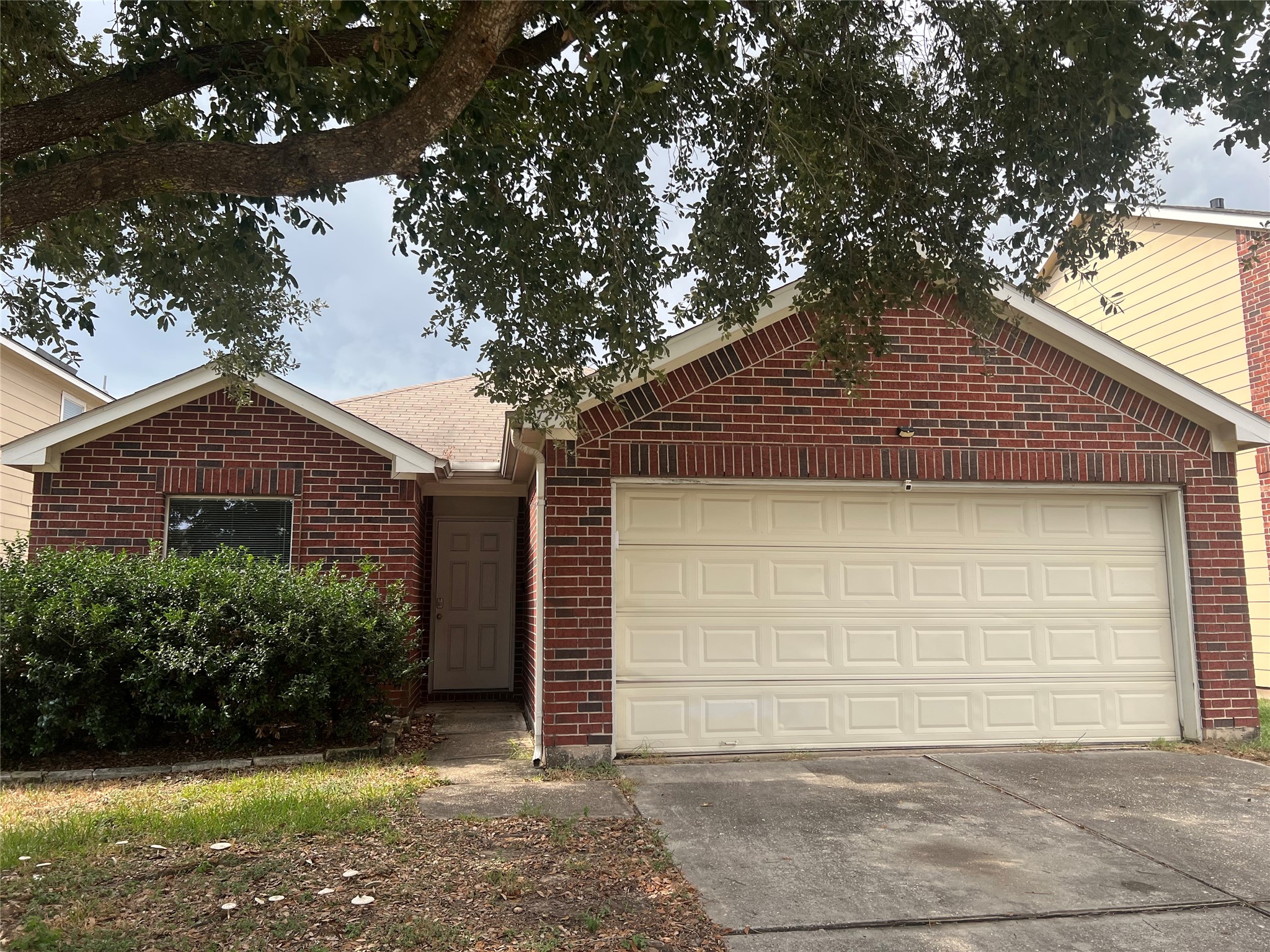 727 Kiley Drive Property Photo 1