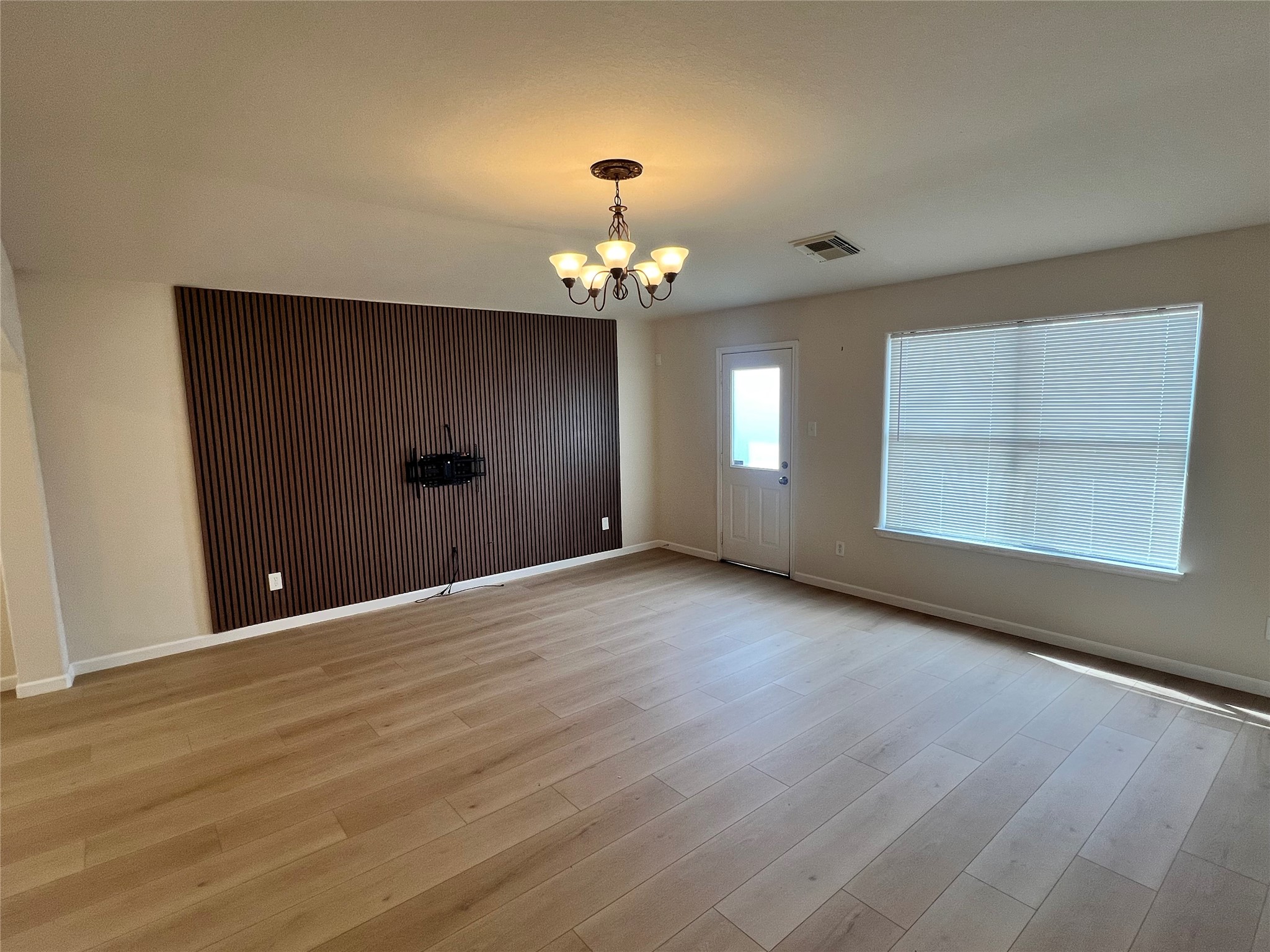 727 Kiley Drive Property Photo 10