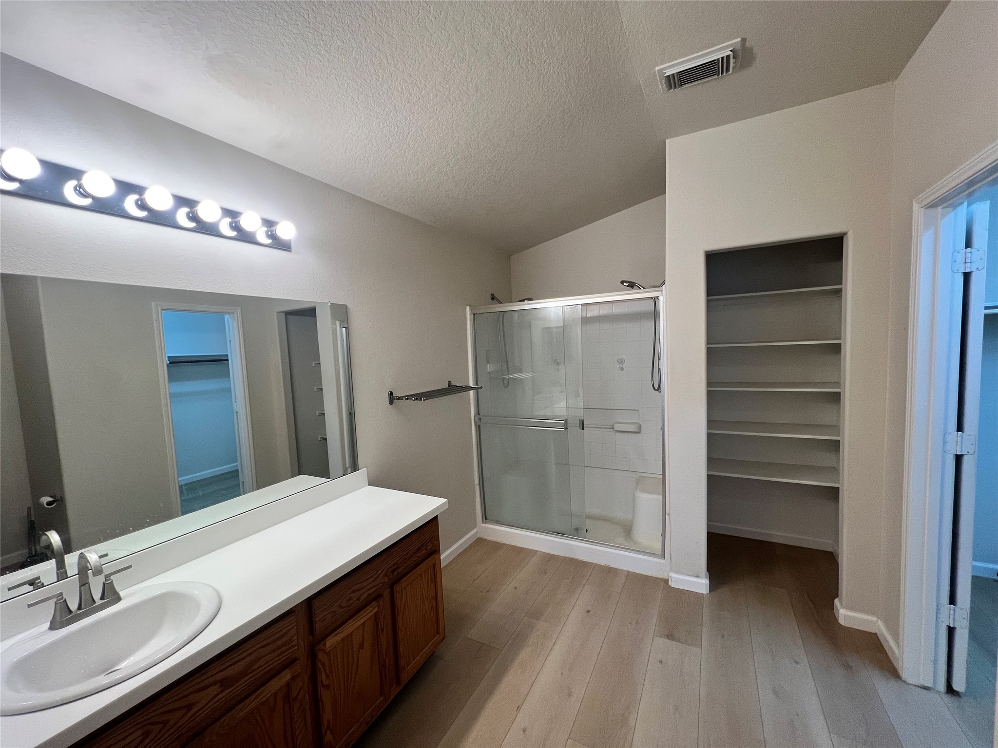 727 Kiley Drive Property Photo 14
