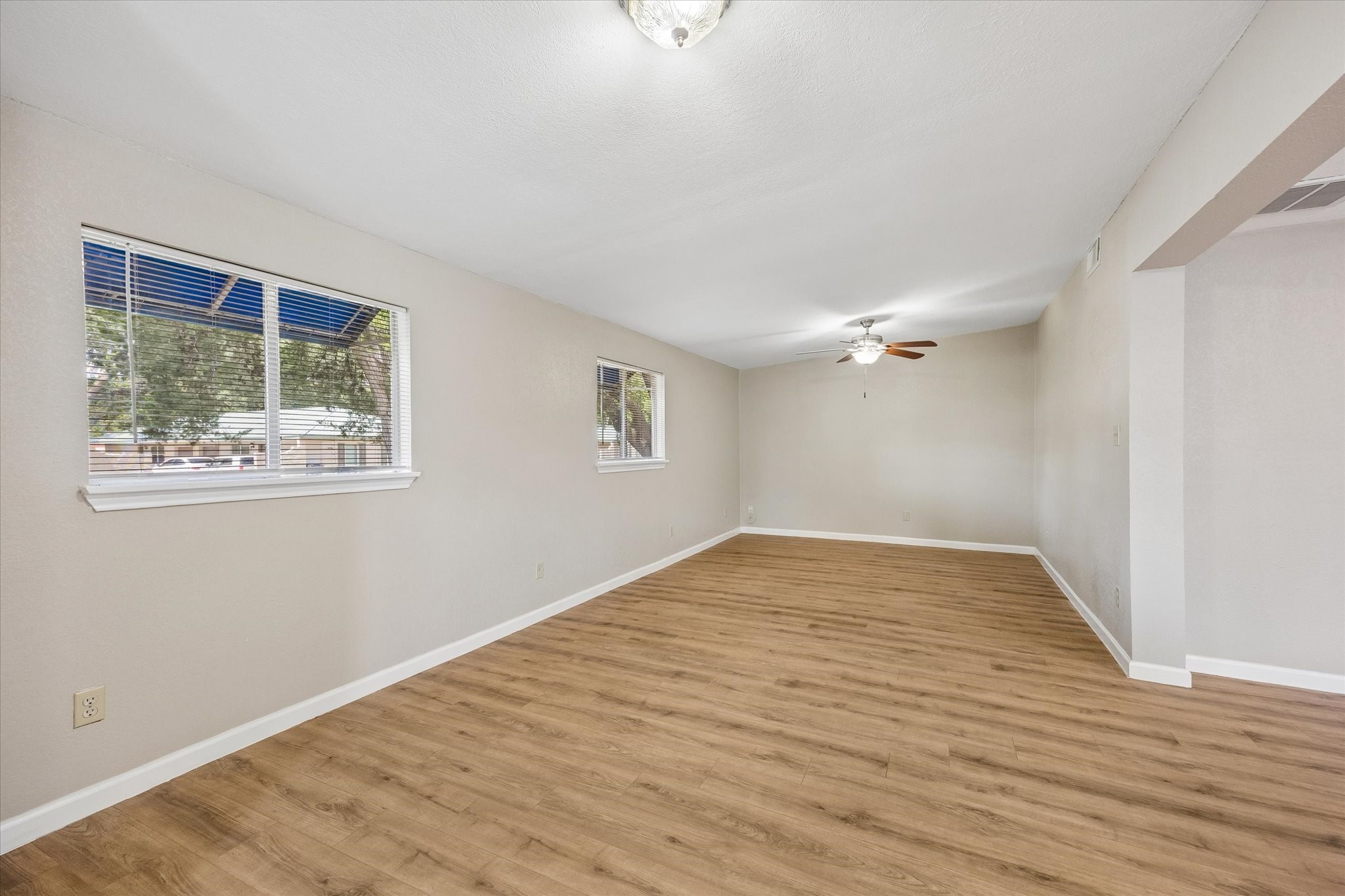 218 N Ormsby Street Property Photo 3