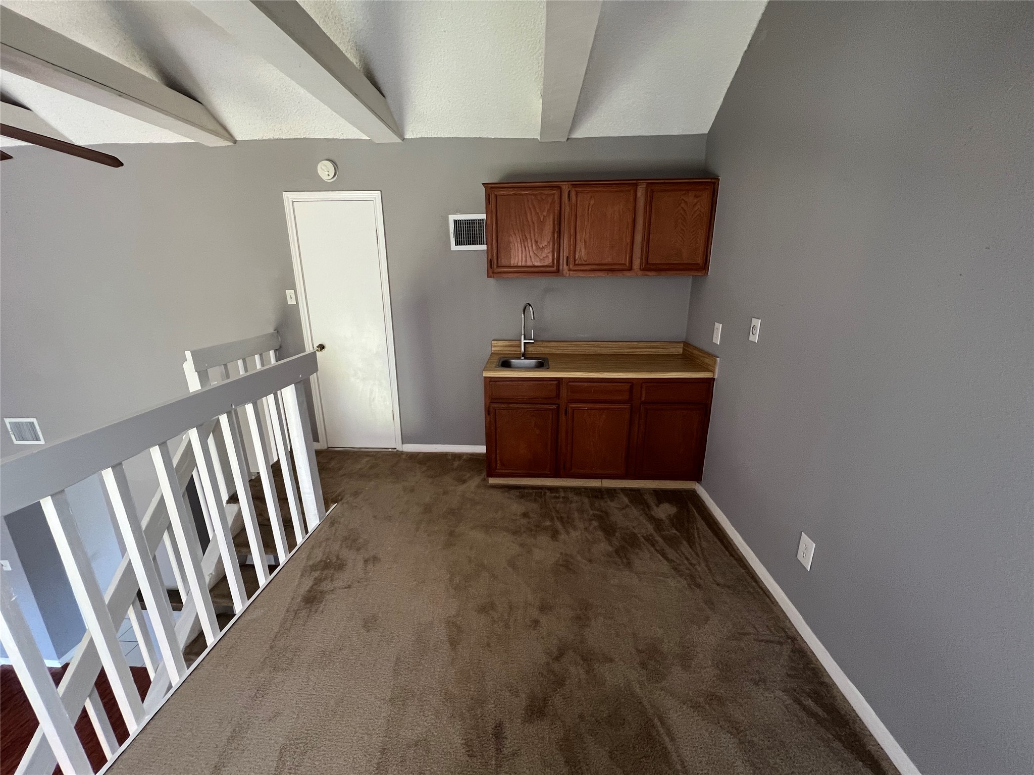 8479 Sands Point Drive Property Photo 7