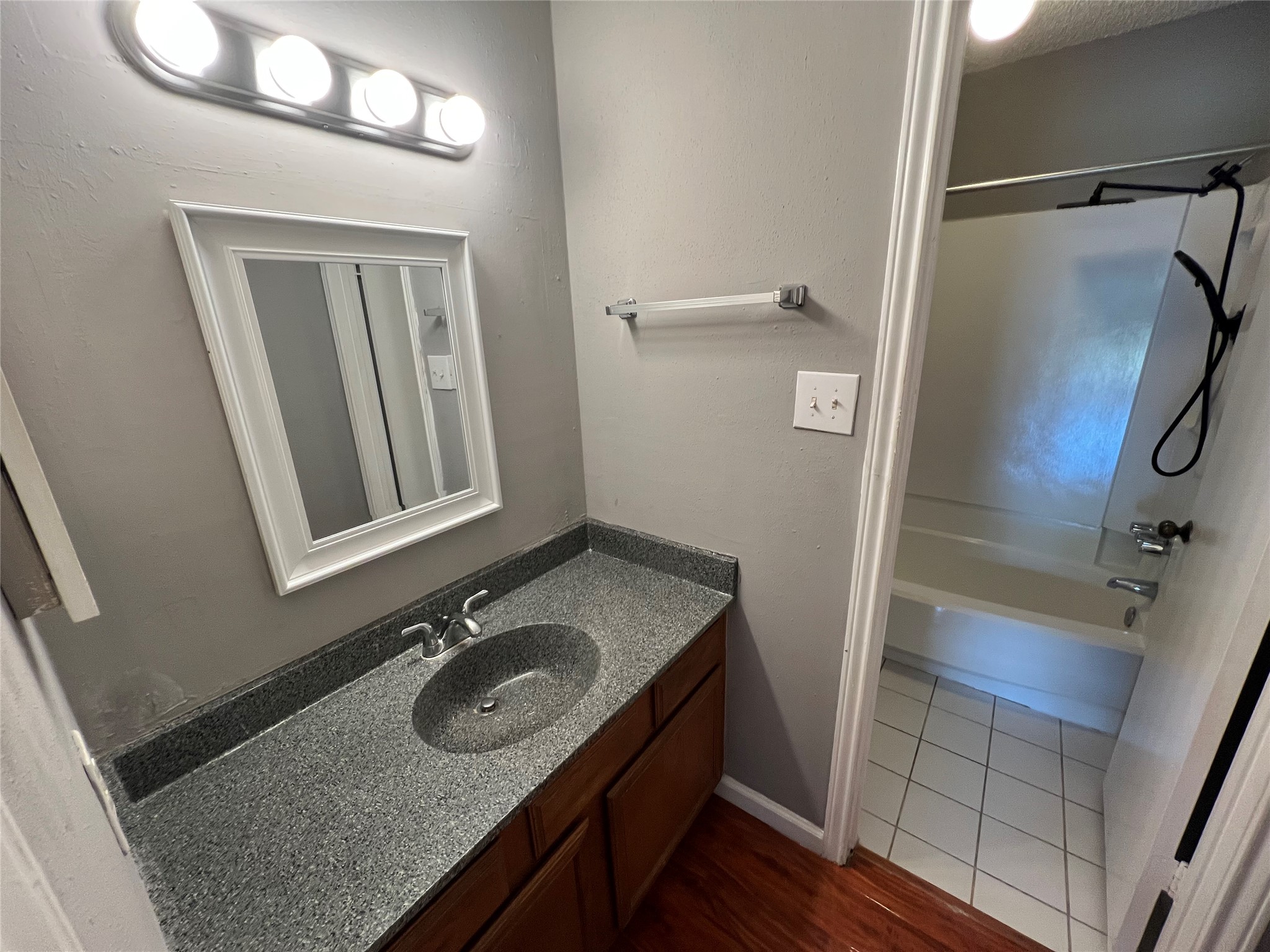 8479 Sands Point Drive Property Photo 11