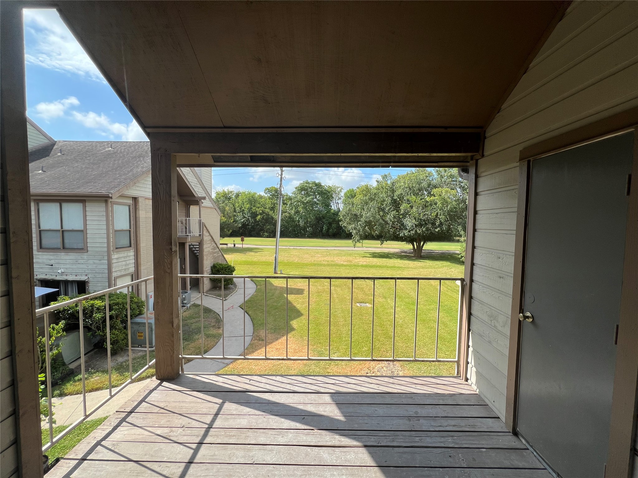 8479 Sands Point Drive Property Photo 13