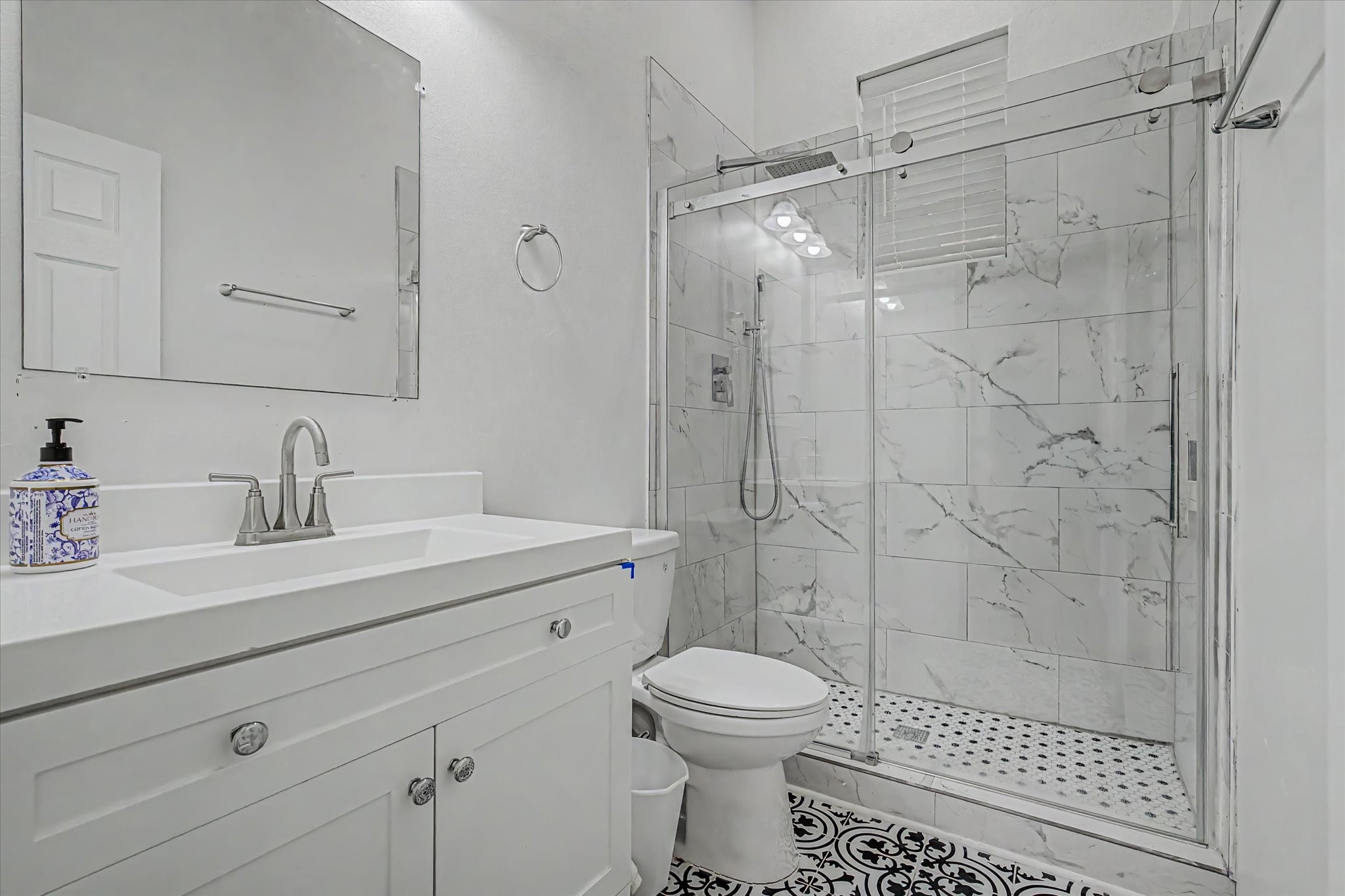 3519 Broadway Street Property Photo 13