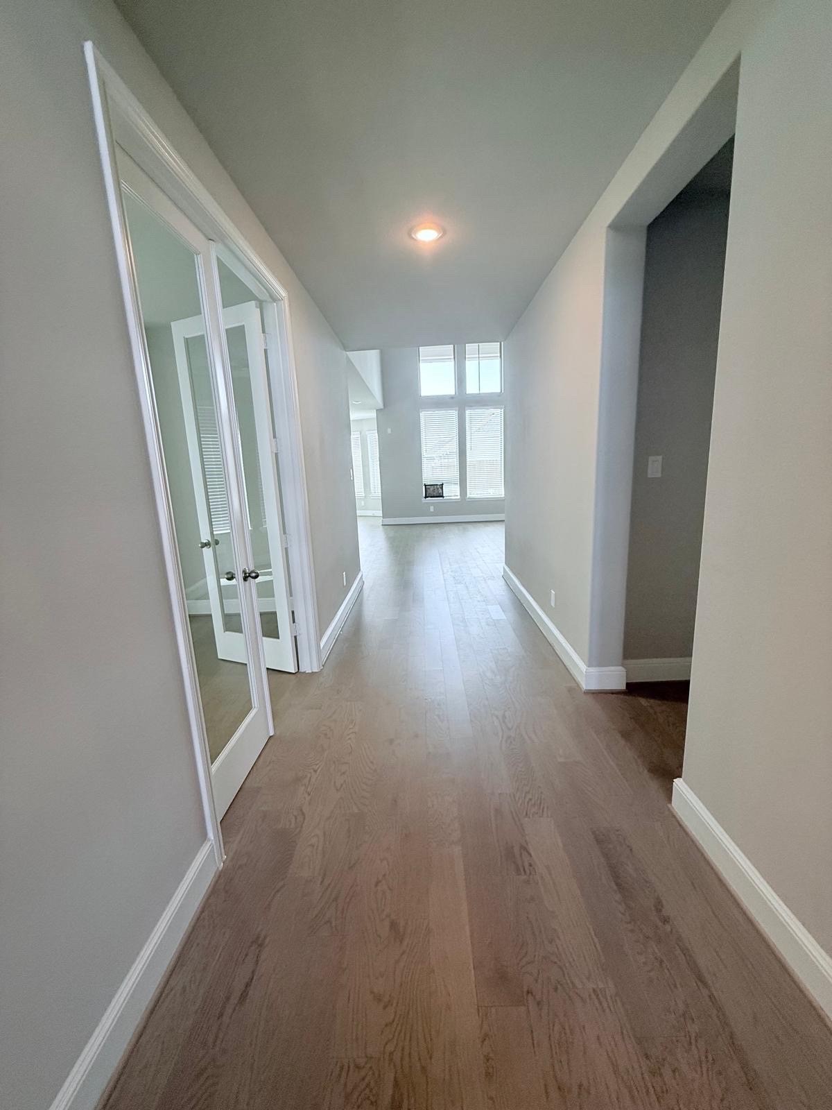 4934 Dickens Landing Drive Property Photo 3