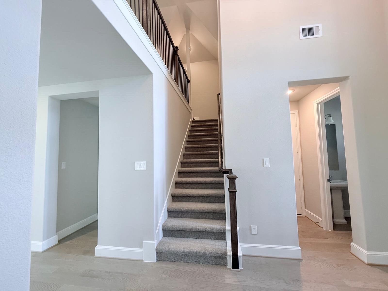 4934 Dickens Landing Drive Property Photo 4