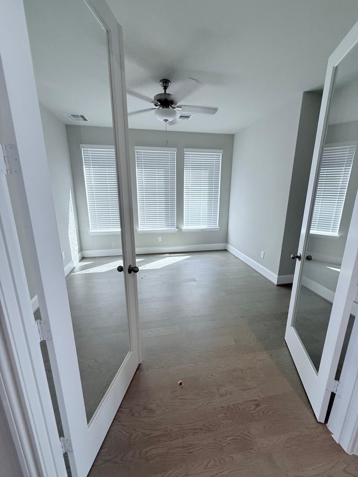 4934 Dickens Landing Drive Property Photo 10