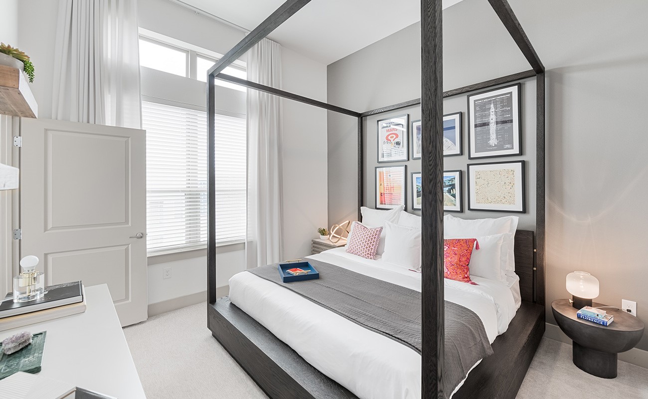 160 Birdsall Street 2302 Property Photo 6