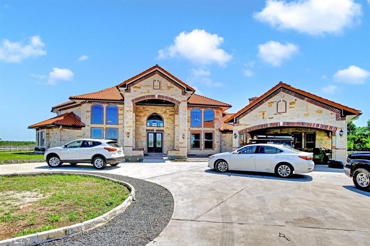 848 Juliff Manvel Road Property Photo 3