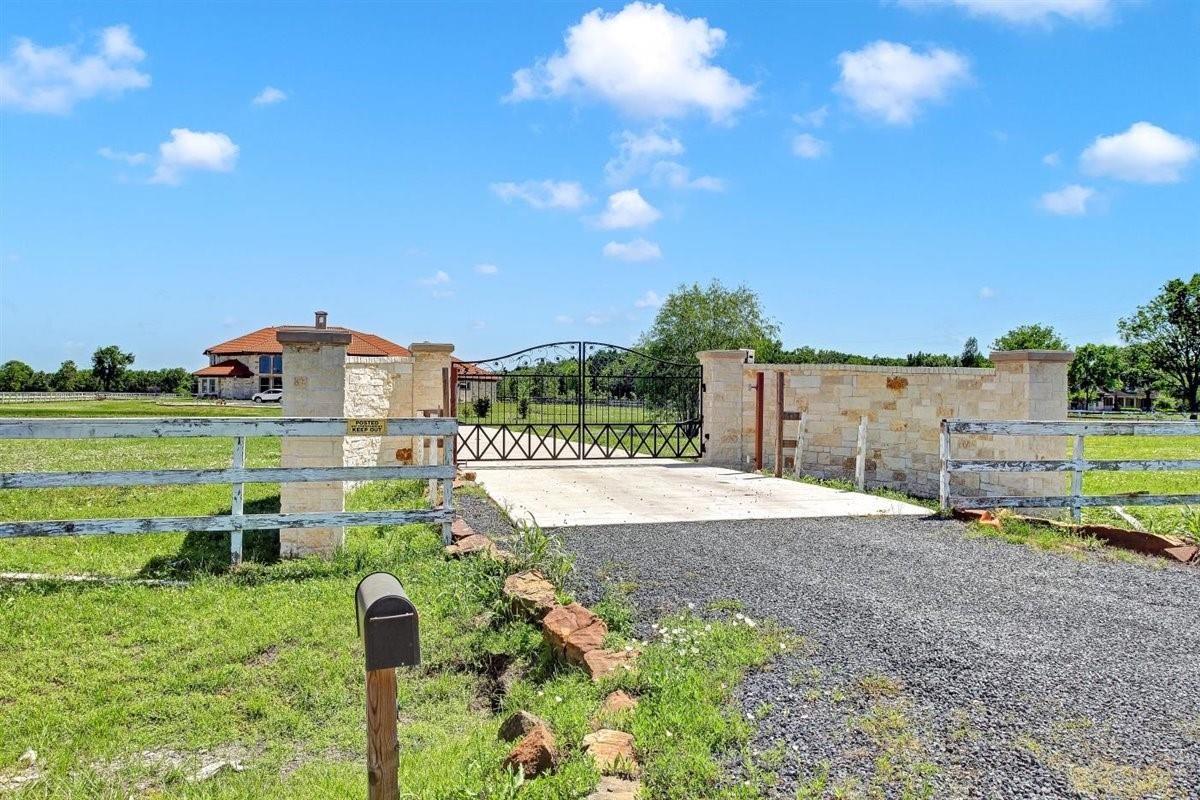 848 Juliff Manvel Road Property Photo 28