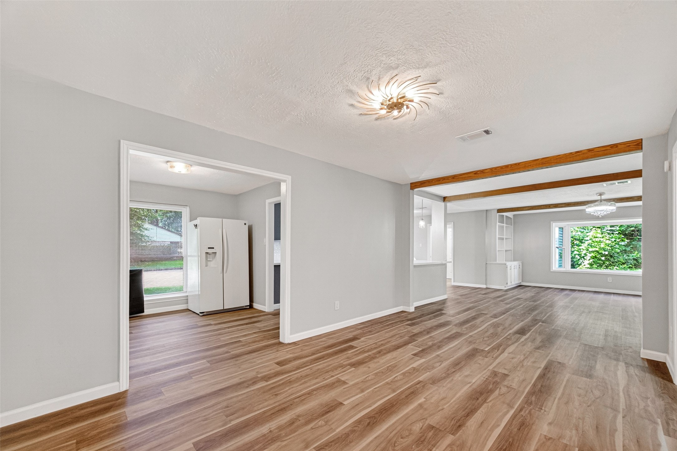 25503 Foxbriar Lane Property Photo 10