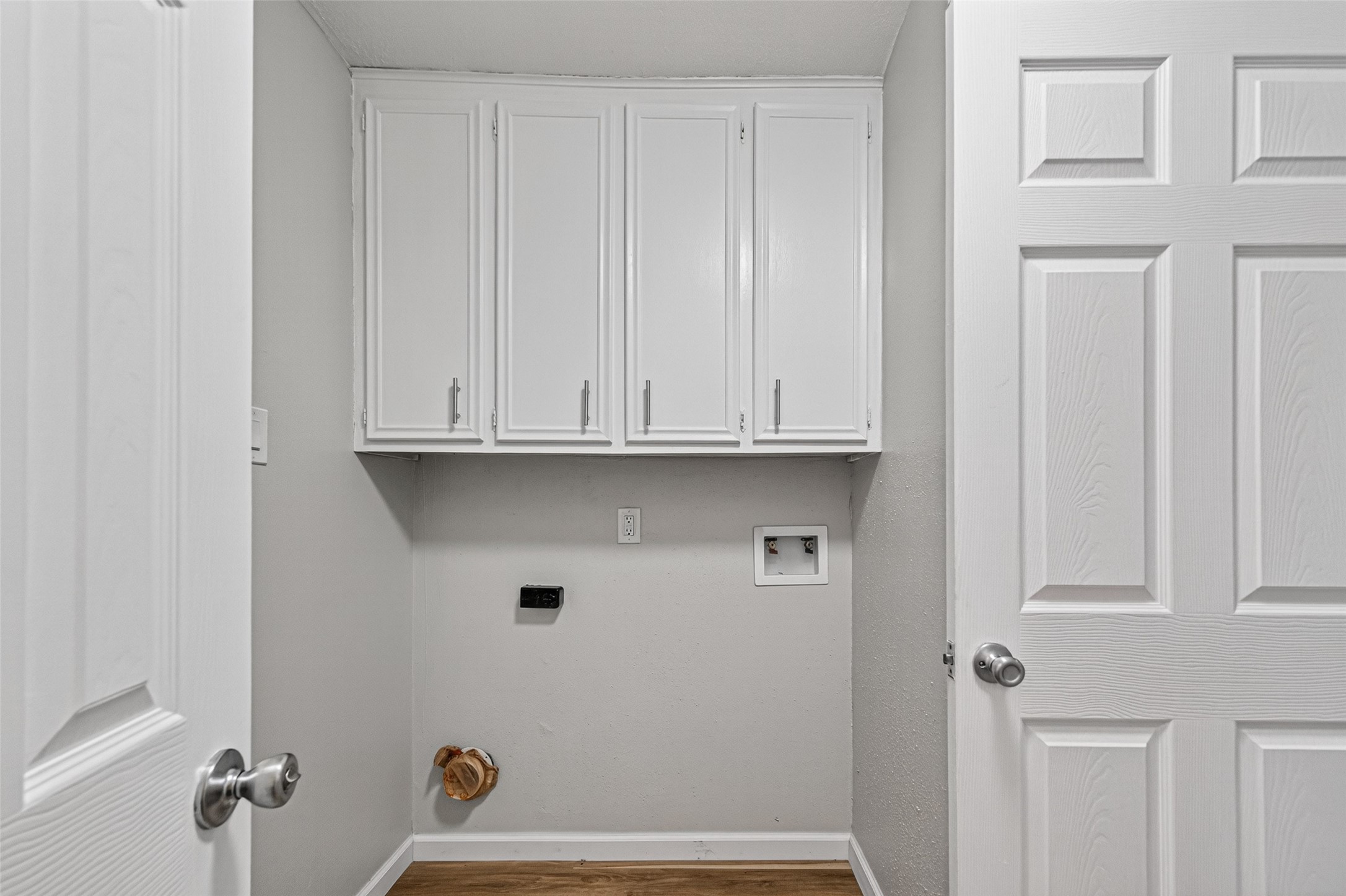25503 Foxbriar Lane Property Photo 16