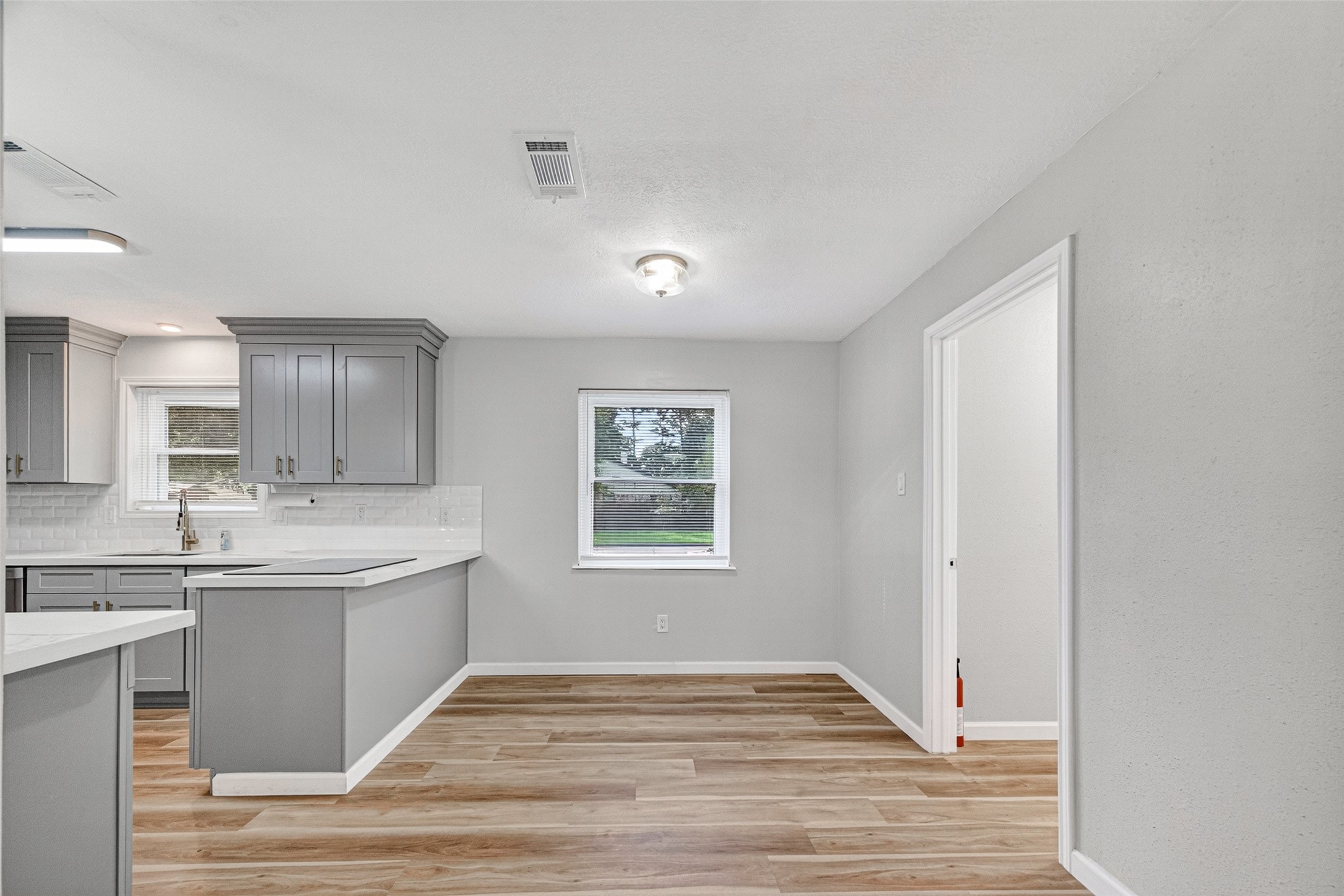 25503 Foxbriar Lane Property Photo 18