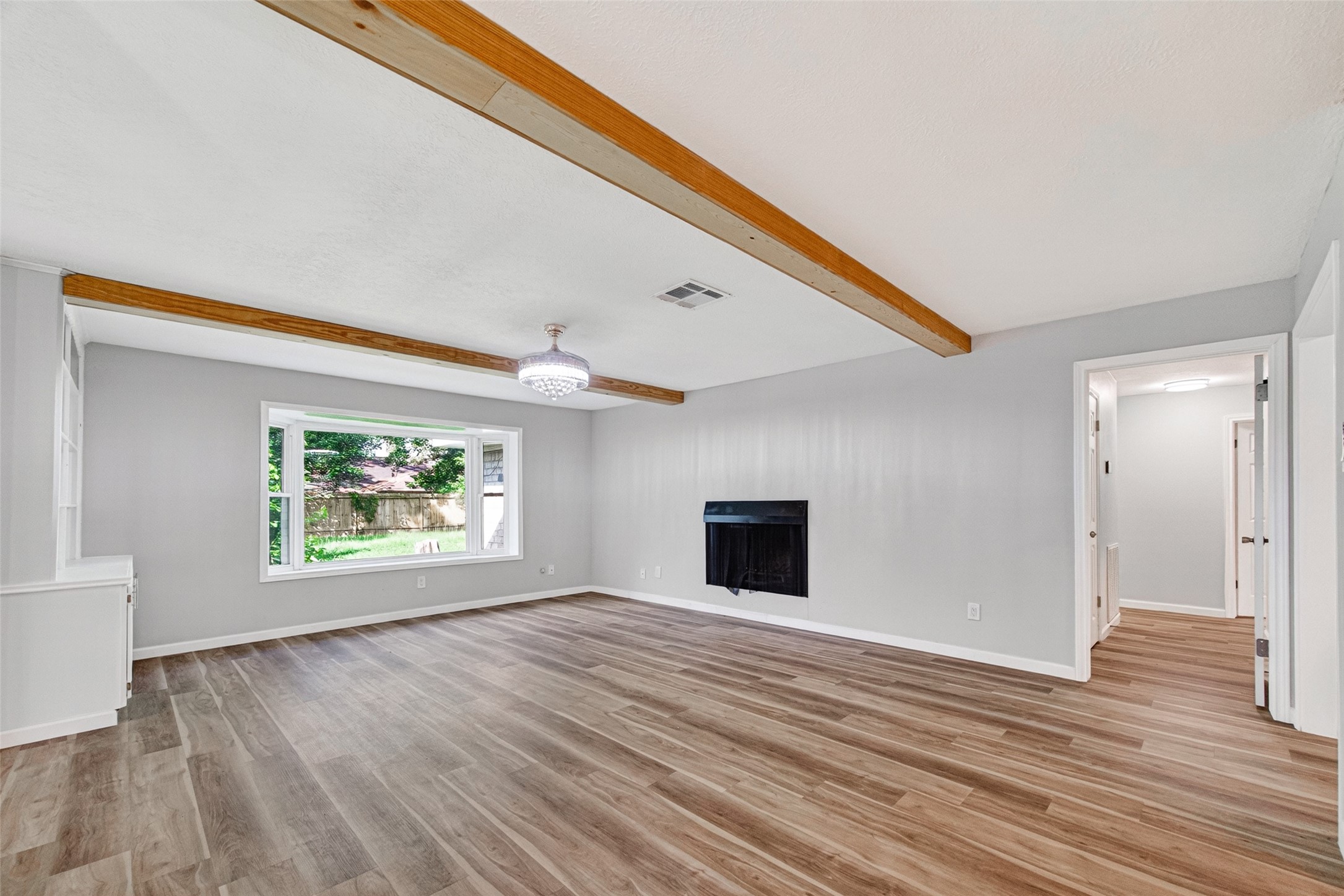 25503 Foxbriar Lane Property Photo 19