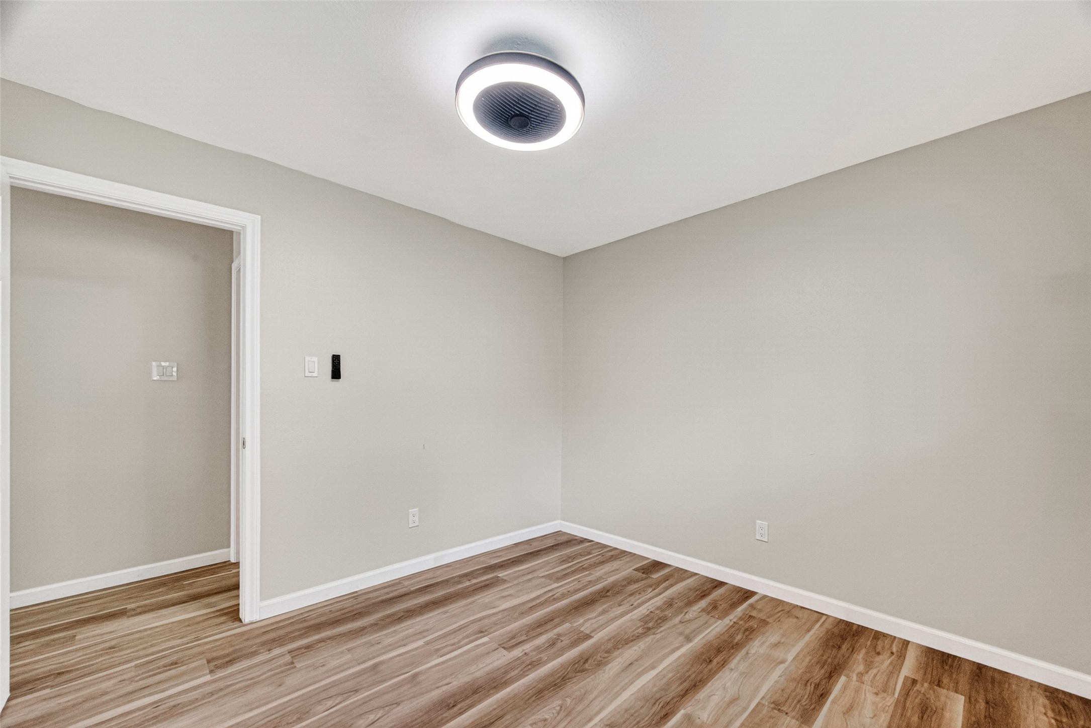 25503 Foxbriar Lane Property Photo 30