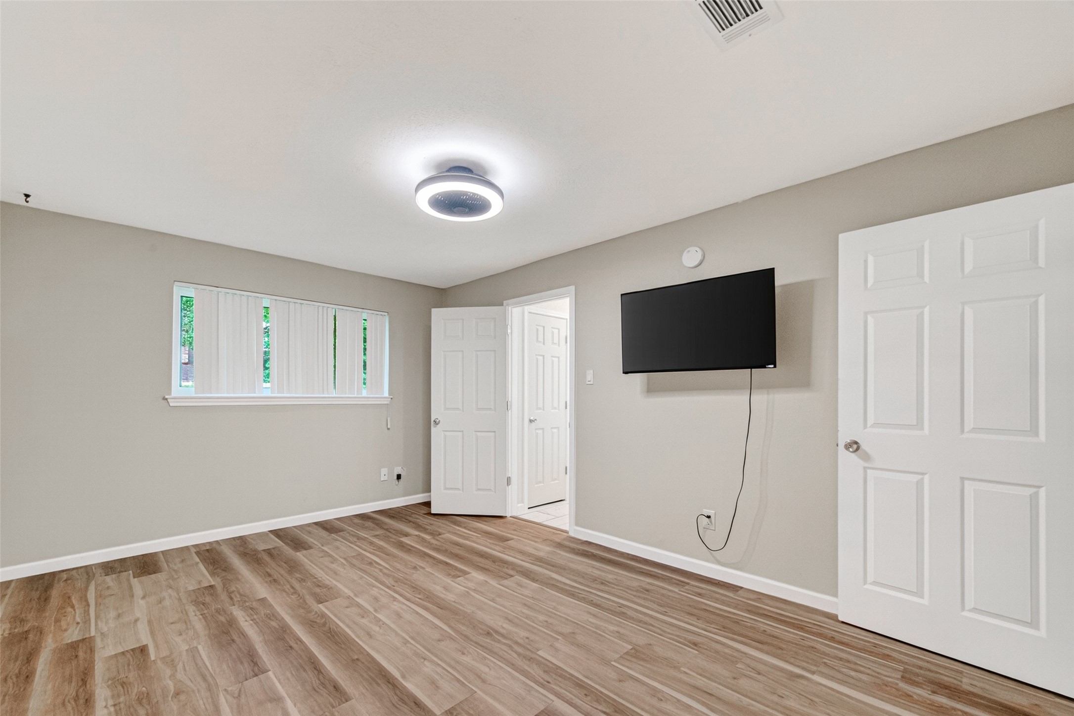 25503 Foxbriar Lane Property Photo 33