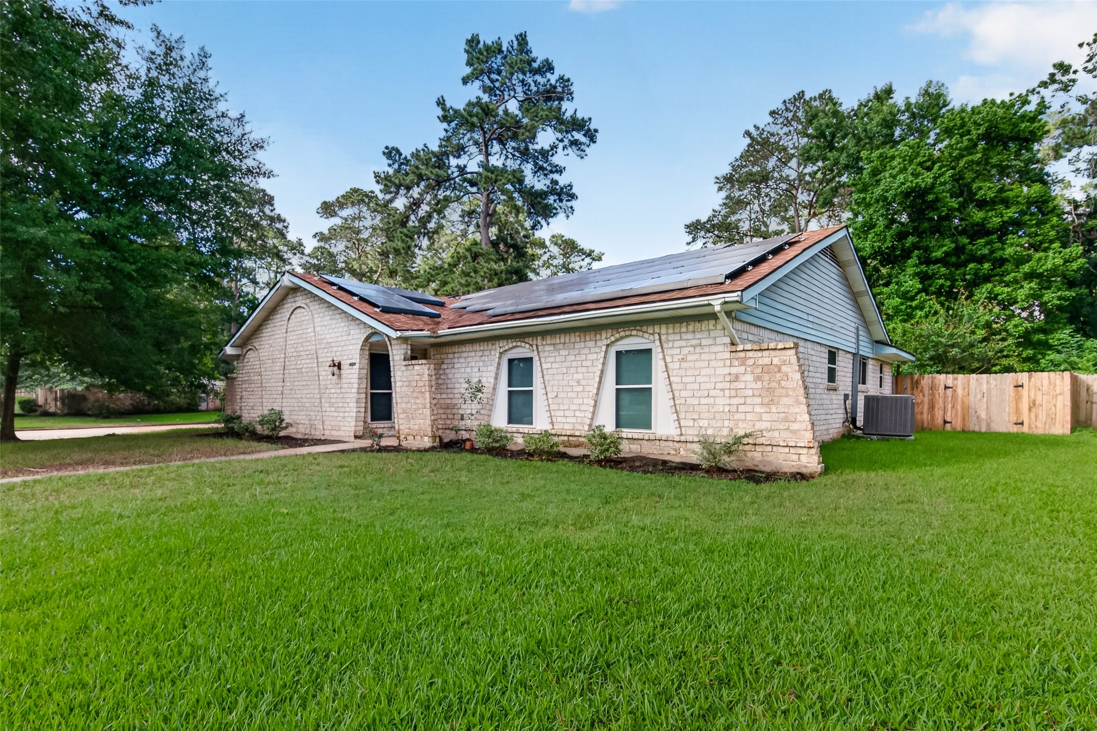 25503 Foxbriar Lane Property Photo 38