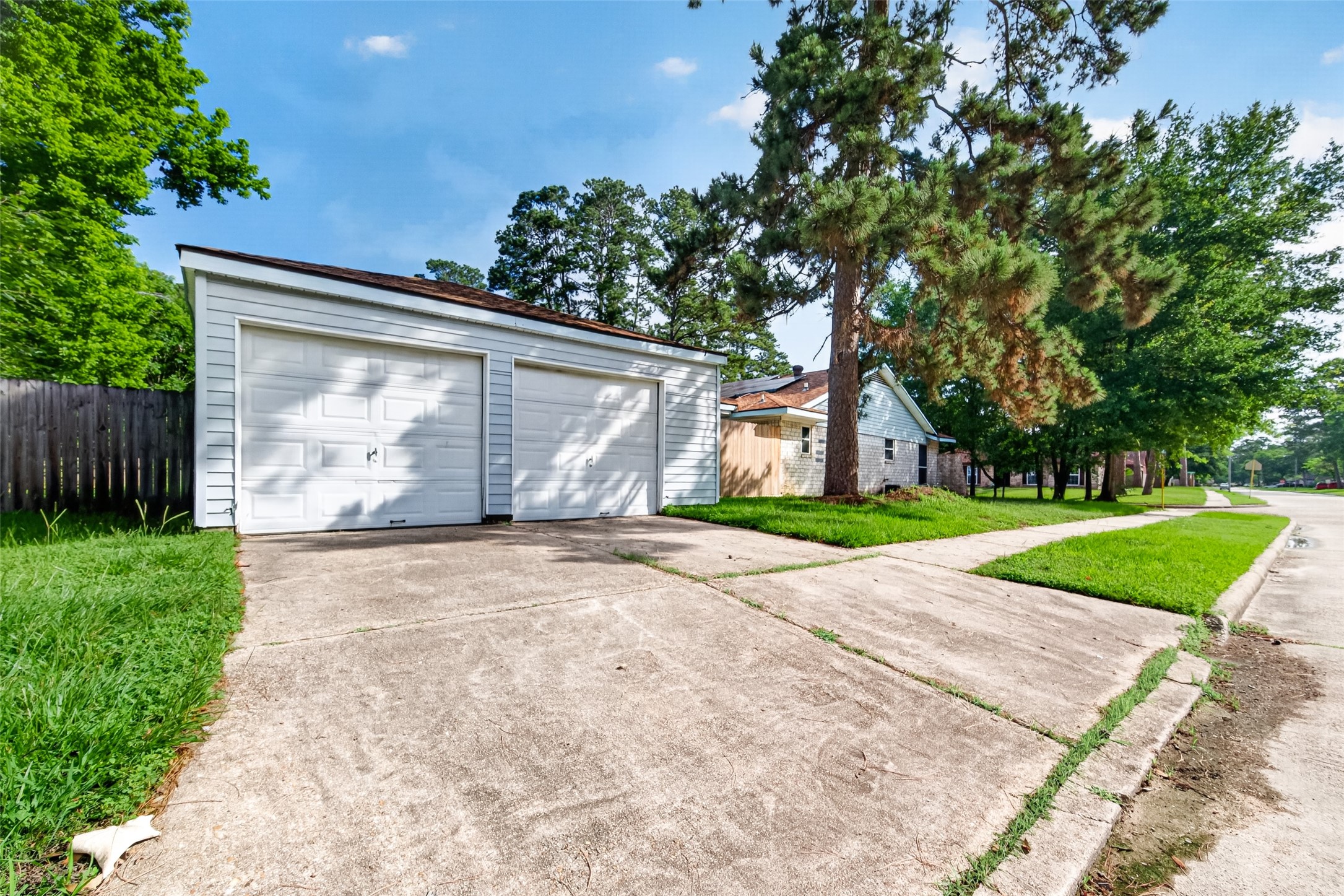 25503 Foxbriar Lane Property Photo 42