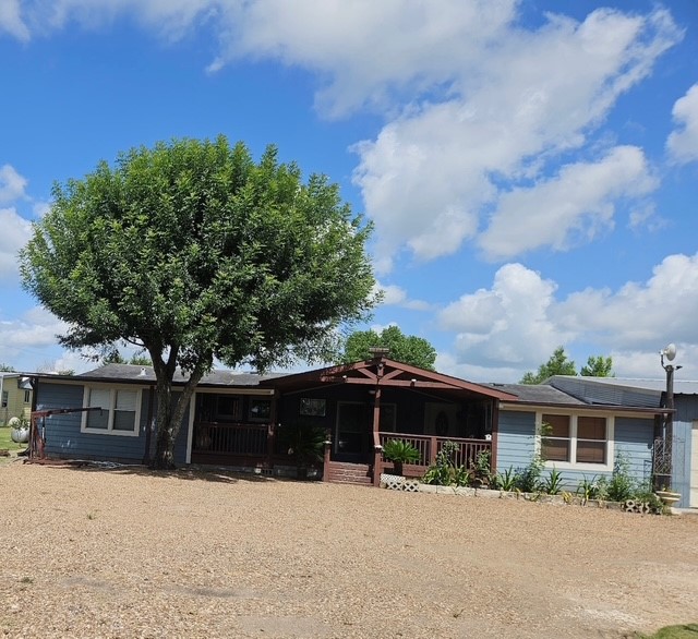 7207 County Road 225 Property Photo 1