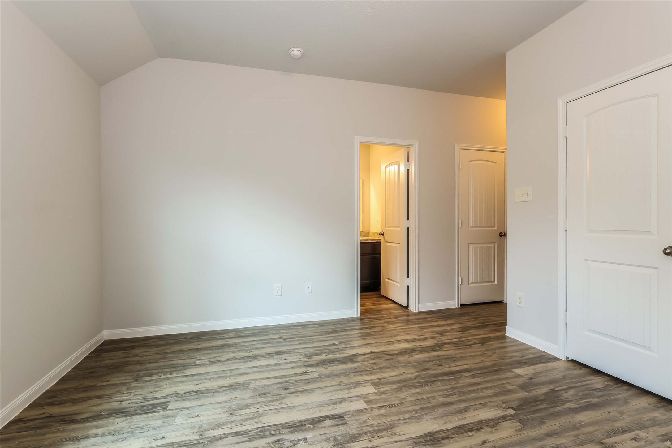 19035 Brescia Lane Property Photo 11