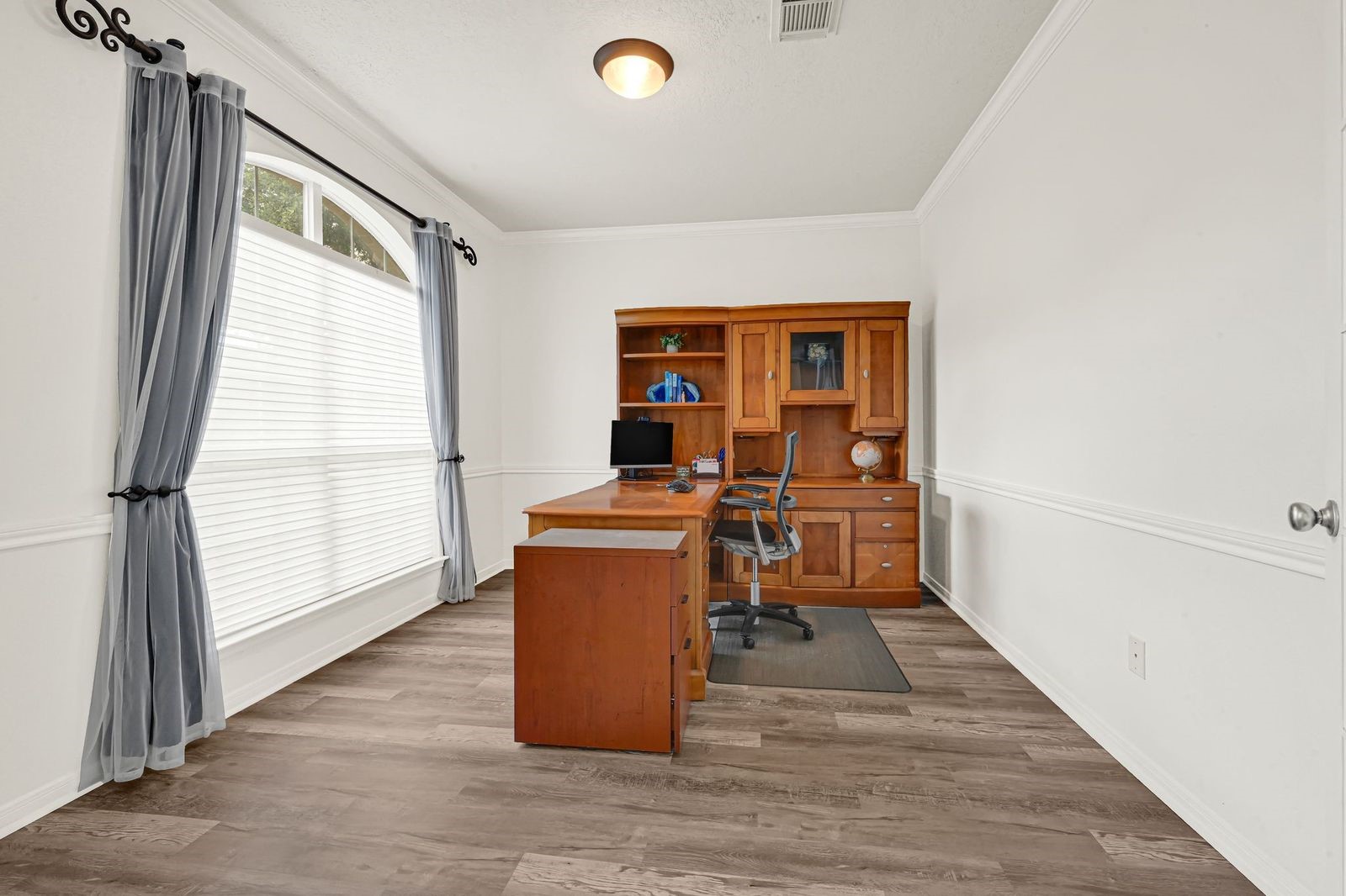3422 Bay Breeze Drive Property Photo 8