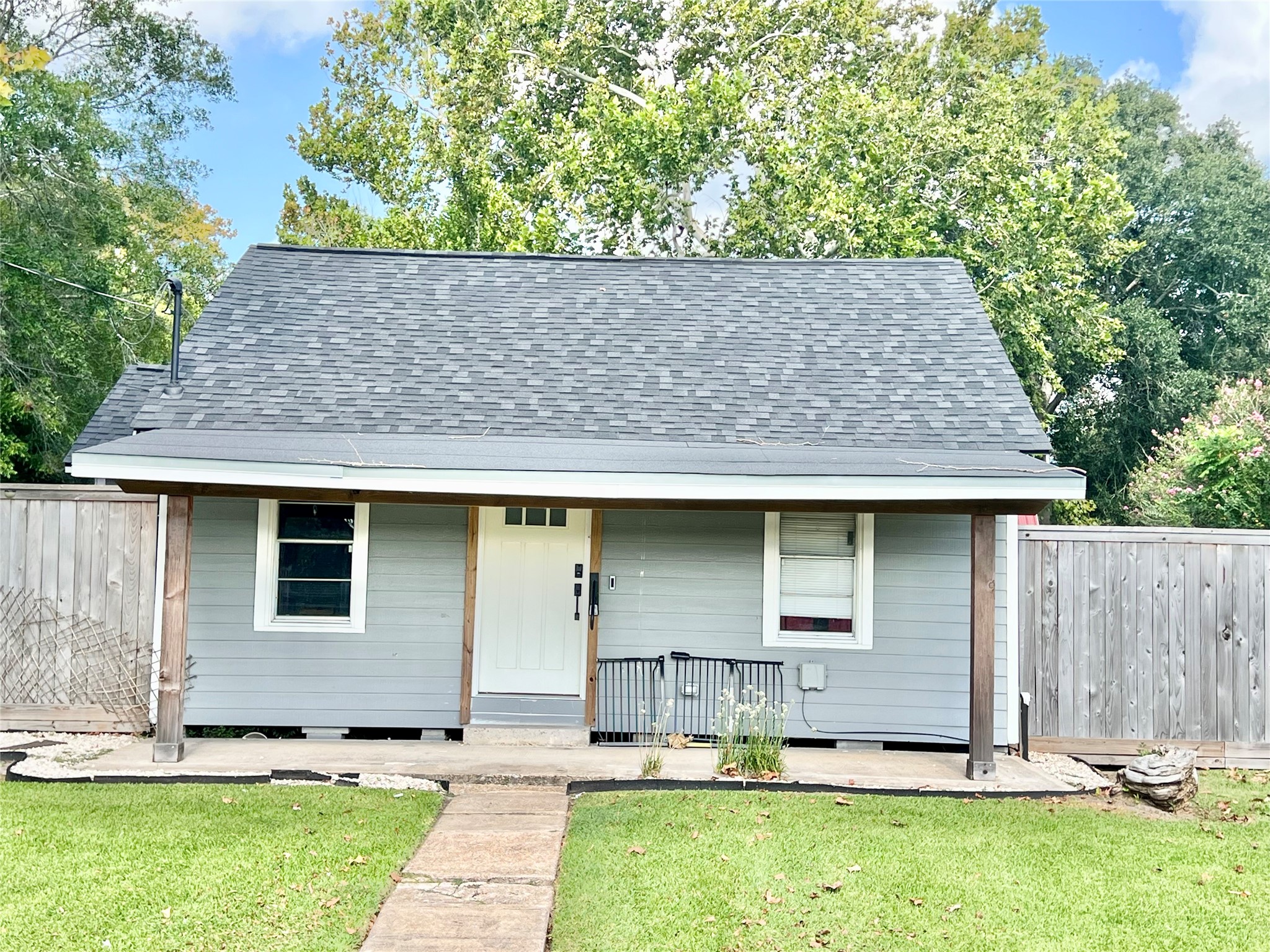 4410 Jackson Street Property Photo 3