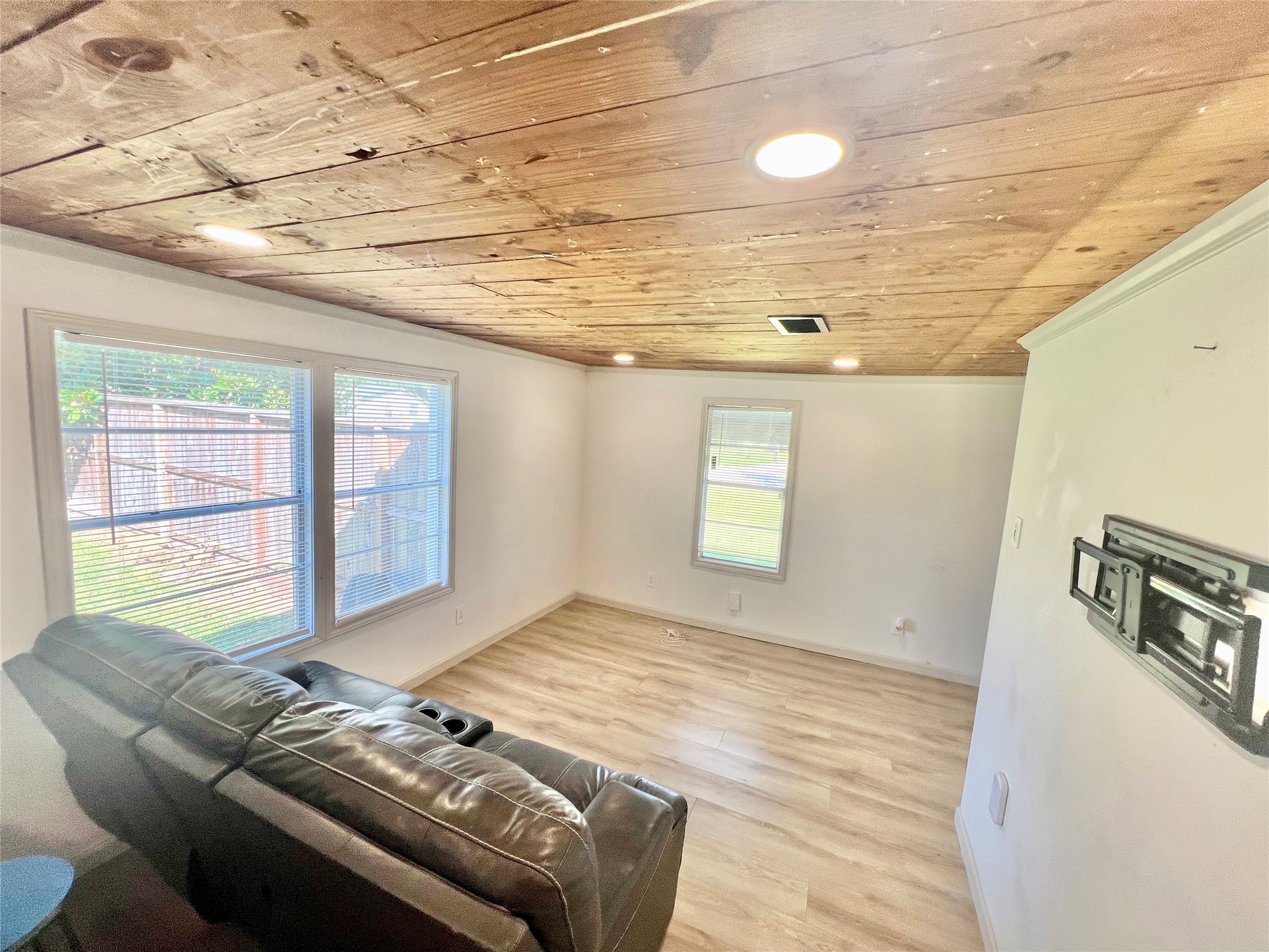 4410 Jackson Street Property Photo 22