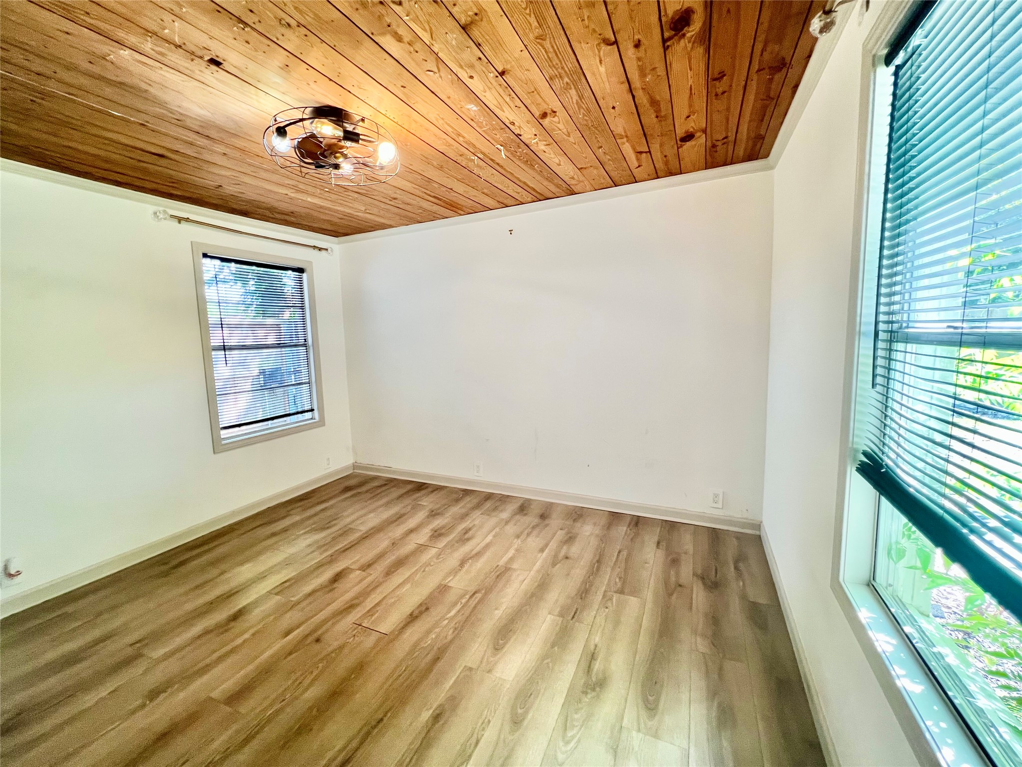 4410 Jackson Street Property Photo 32
