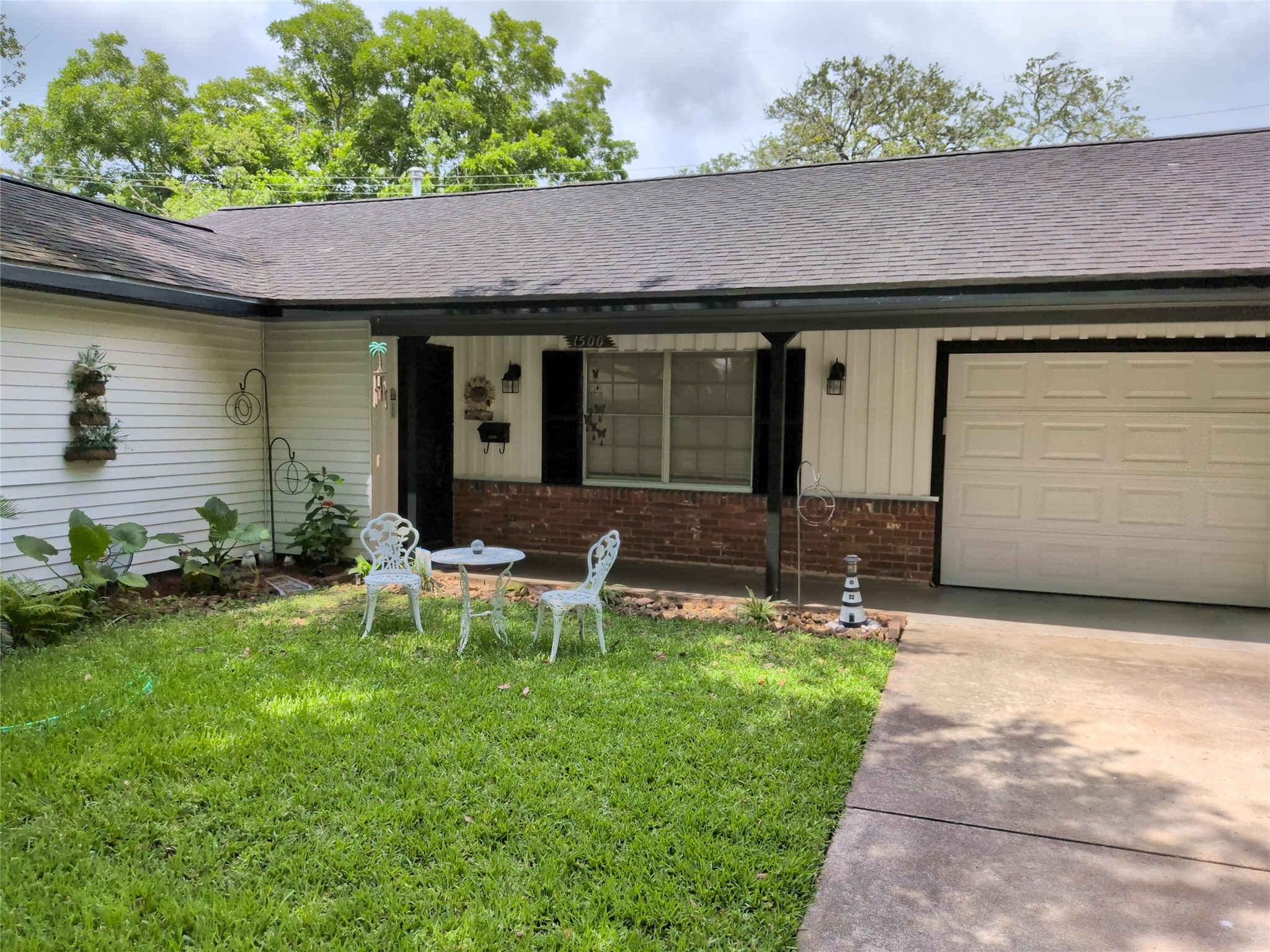 1500 Andrea Drive Property Photo 1