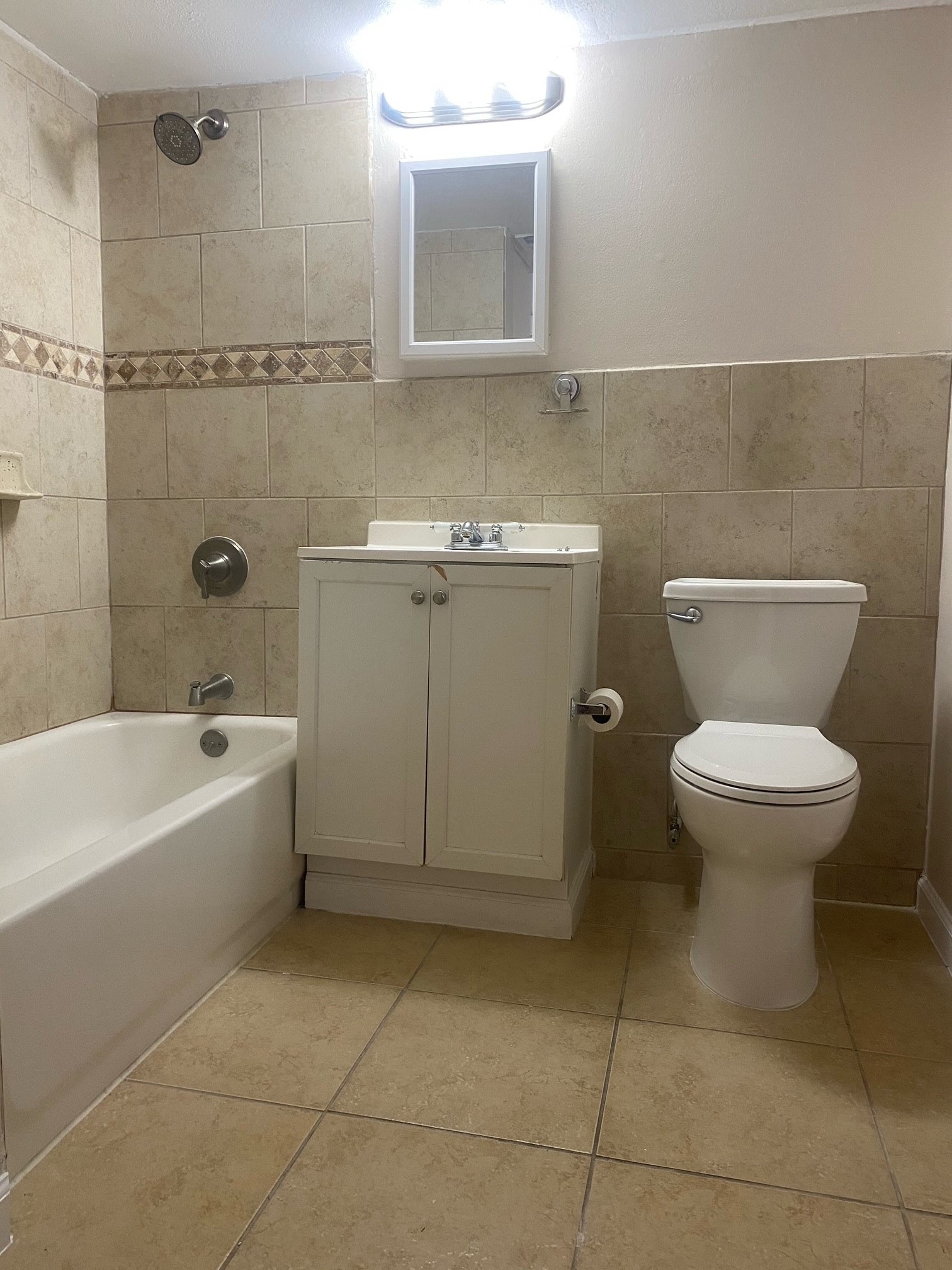 5353 Richmond Avenue 5 Property Photo 6