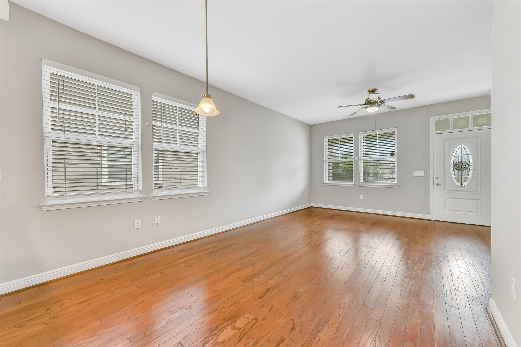 4418 N Live Oak Circle Property Photo 4