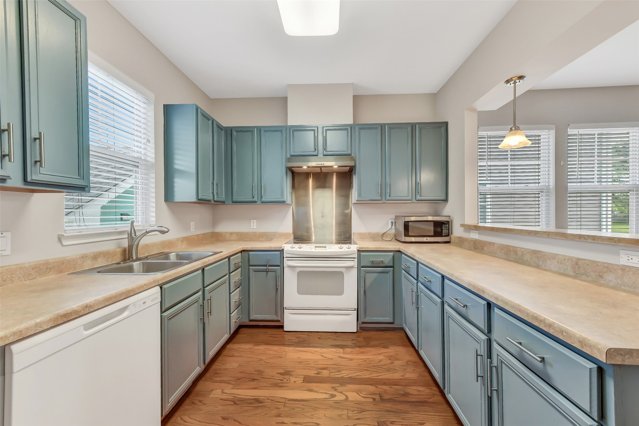 4418 N Live Oak Circle Property Photo 8